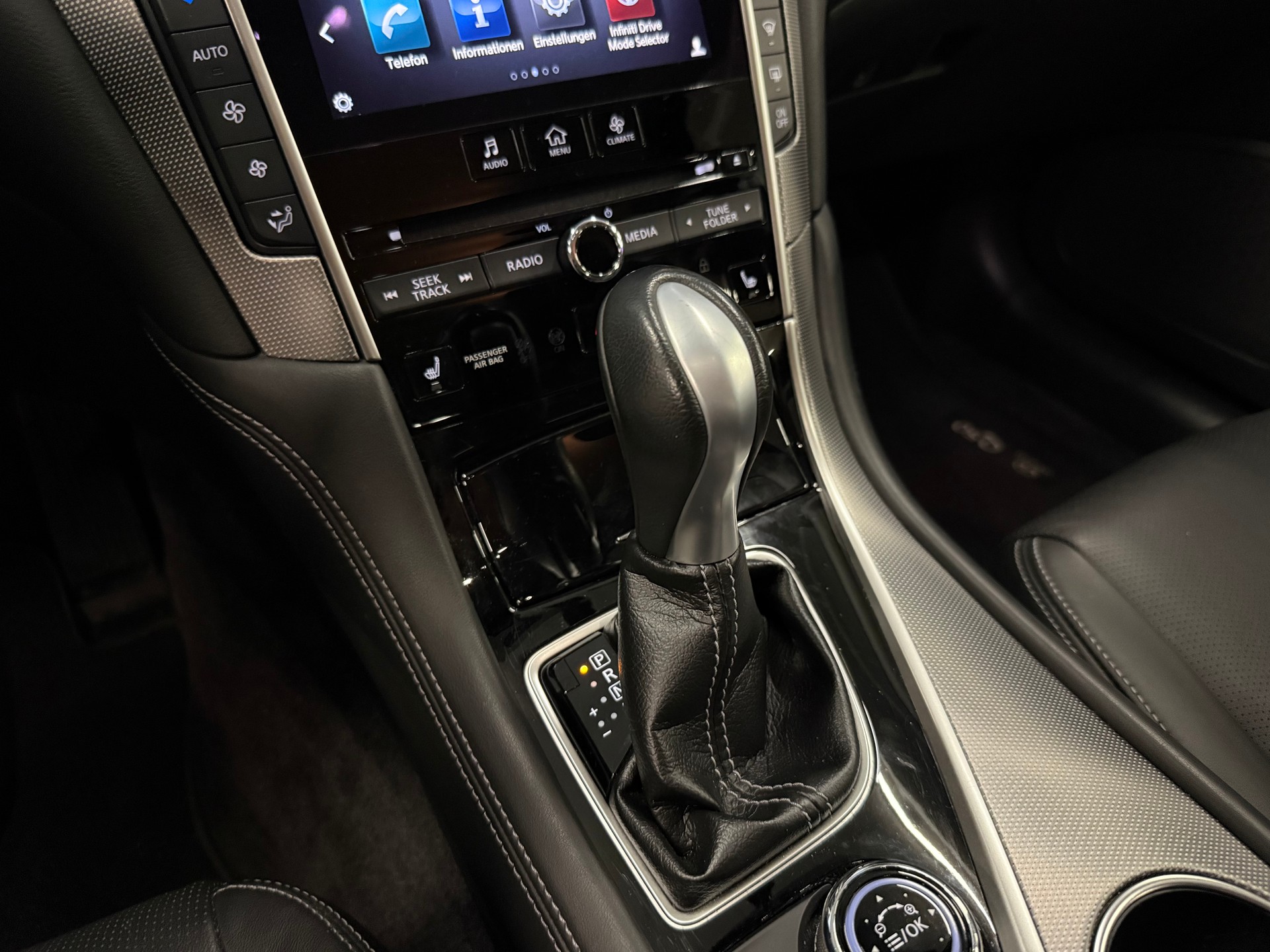 INFINITI Q50 2.2d Sport Tech Automatic-image-14