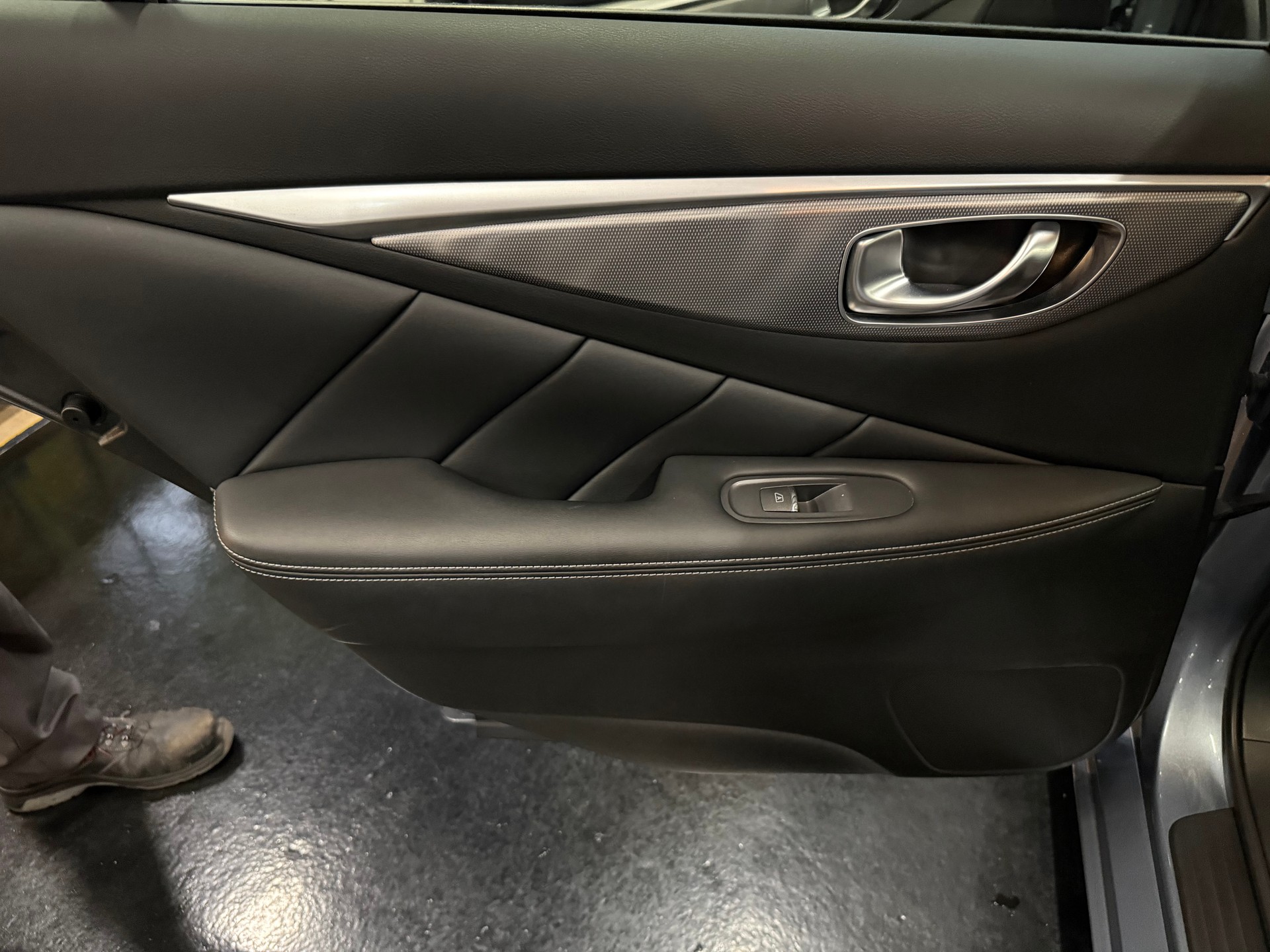 INFINITI Q50 2.2d Sport Tech Automatic-image-18