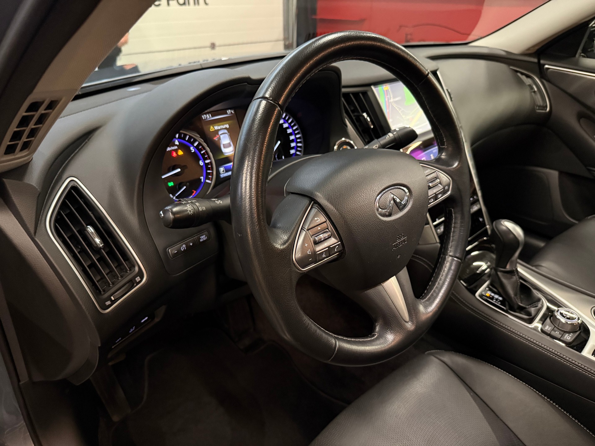 INFINITI Q50 2.2d Sport Tech Automatic-image-12