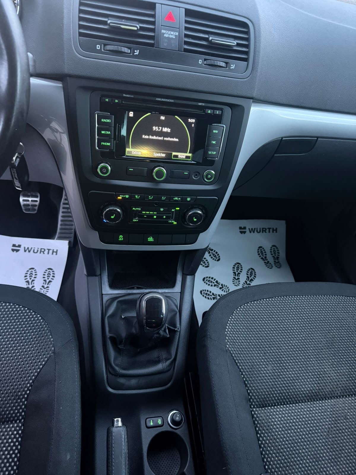 SKODA Yeti 1.8 TSI Ambition 4x4-image-6