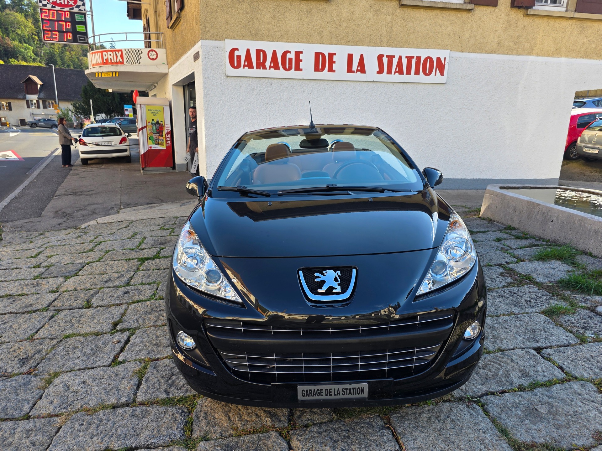 PEUGEOT 207 CC 1.6 16V Roland Garros Automatic-image-3