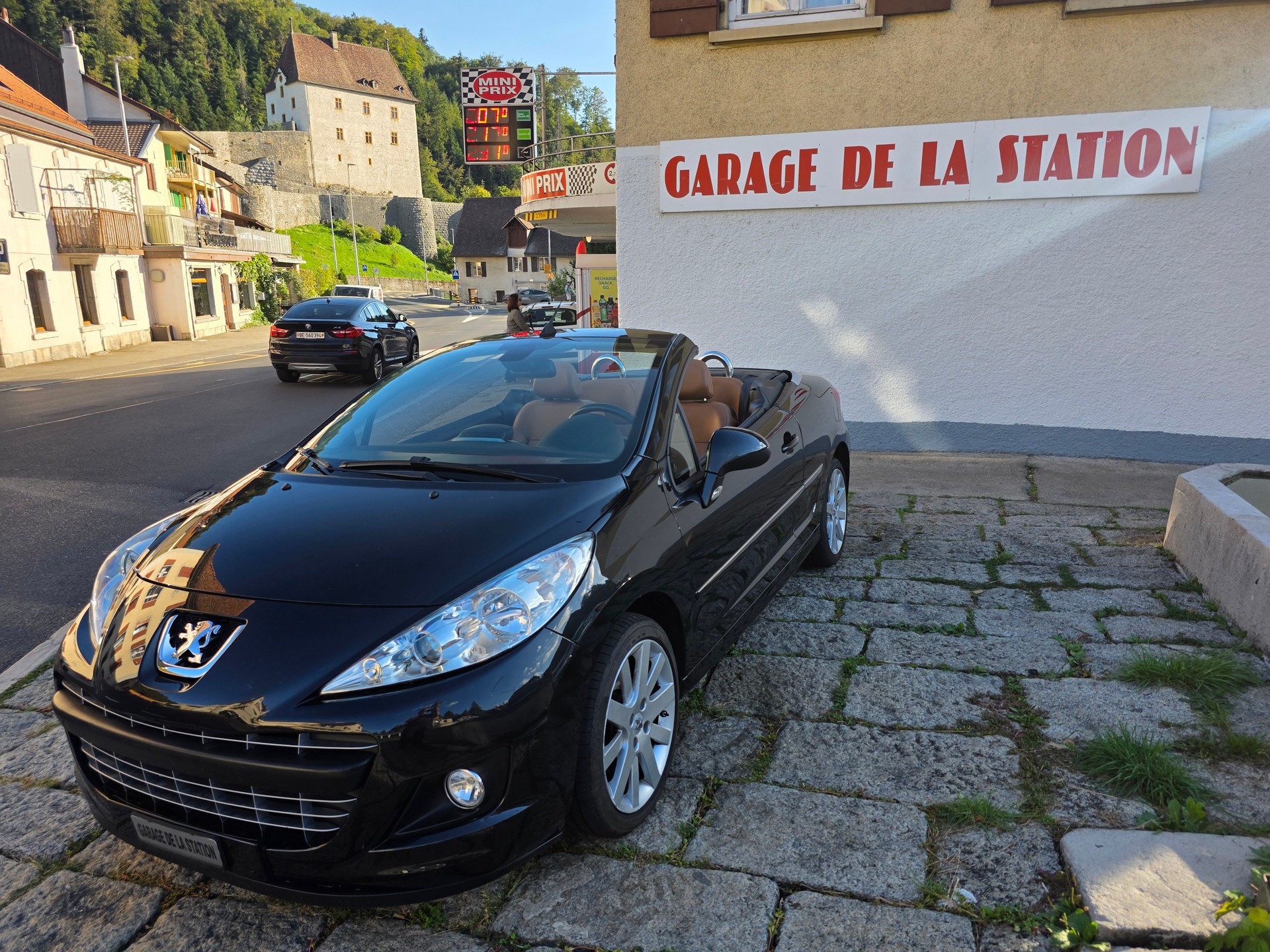 PEUGEOT 207 CC 1.6 16V Roland Garros Automatic-image-2