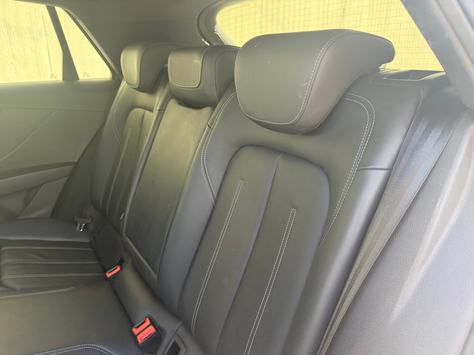 AUDI Q2 2.0 TFSI sport quattro S-tronic-image-21
