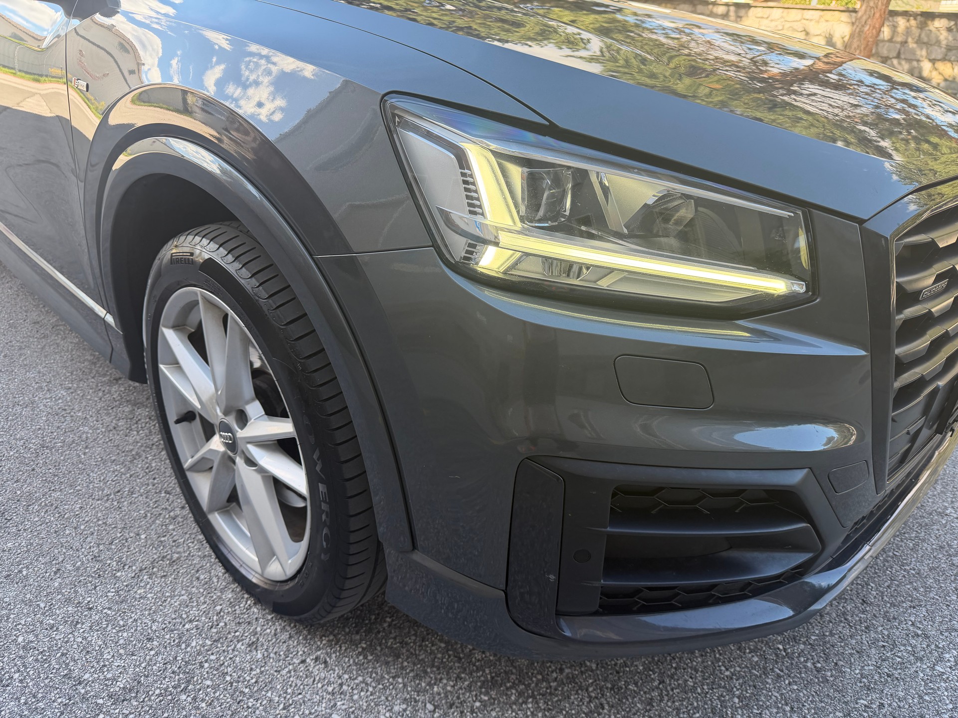 AUDI Q2 2.0 TFSI sport quattro S-tronic-image-5