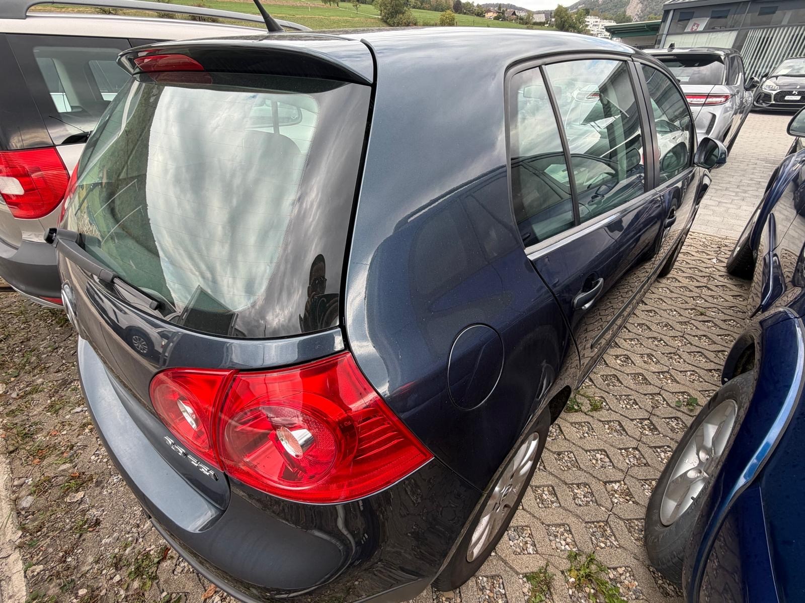 VW Golf 2.0 FSI Comfortline-image-24