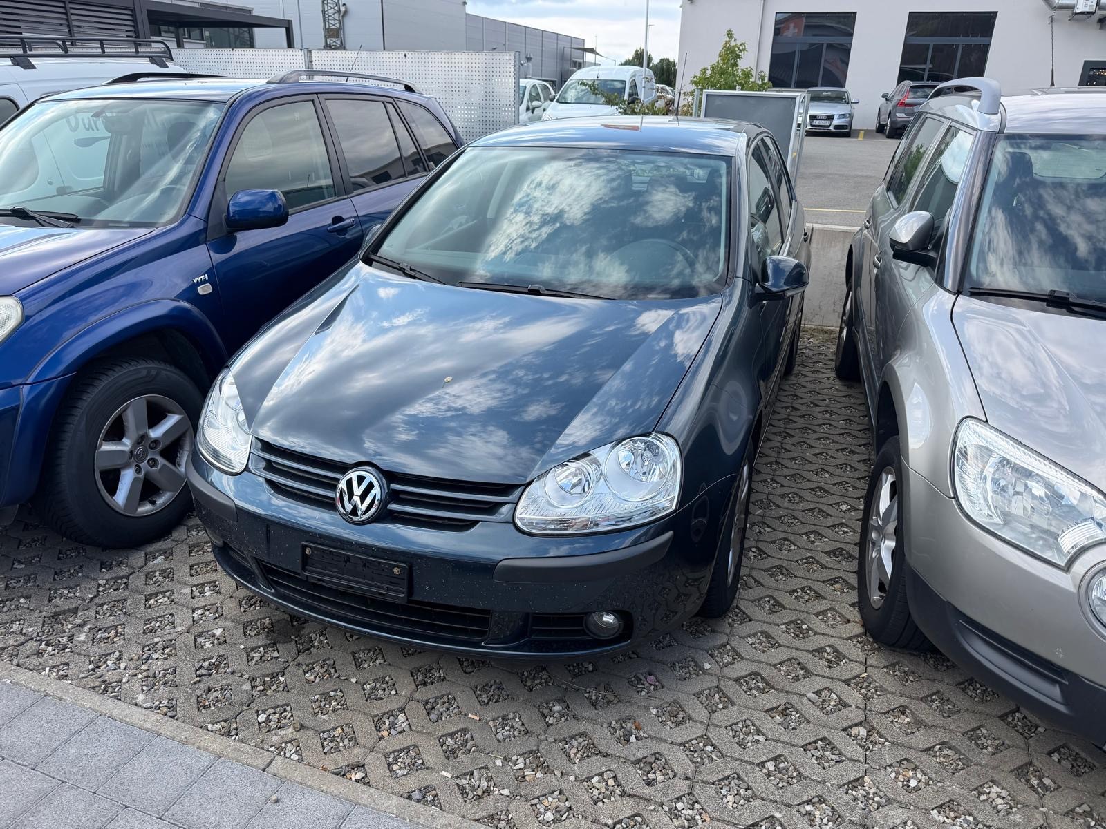 VW Golf 2.0 FSI Comfortline-image-15