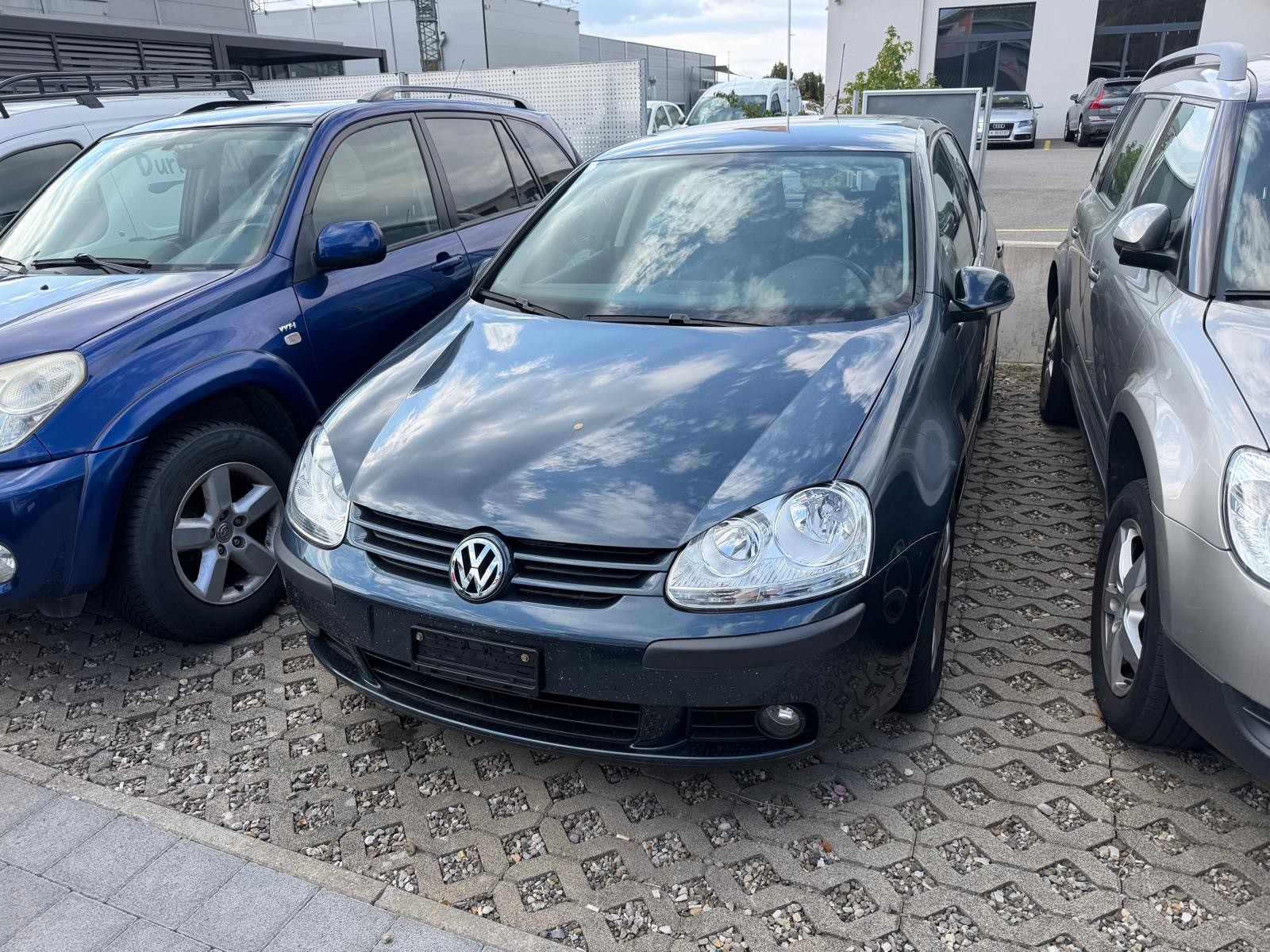 VW Golf 2.0 FSI Comfortline-image-14