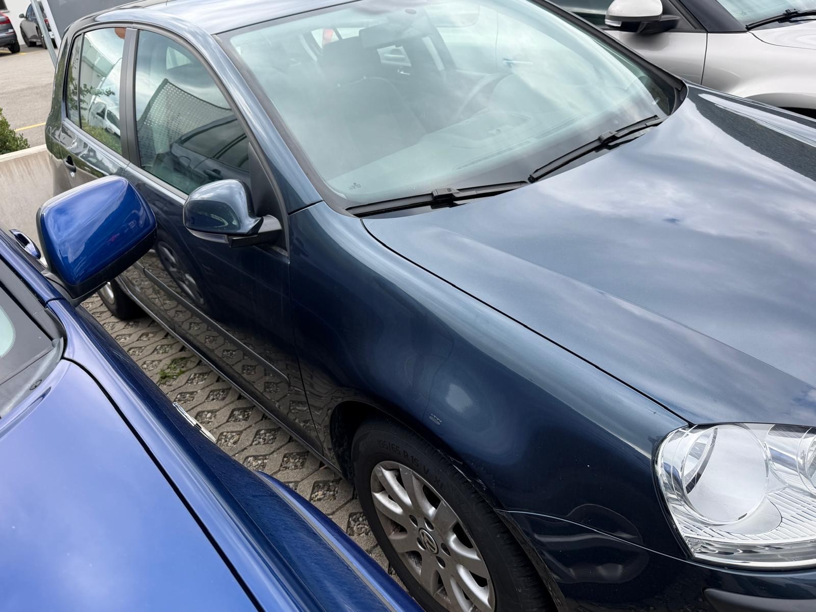 VW Golf 2.0 FSI Comfortline-image-2