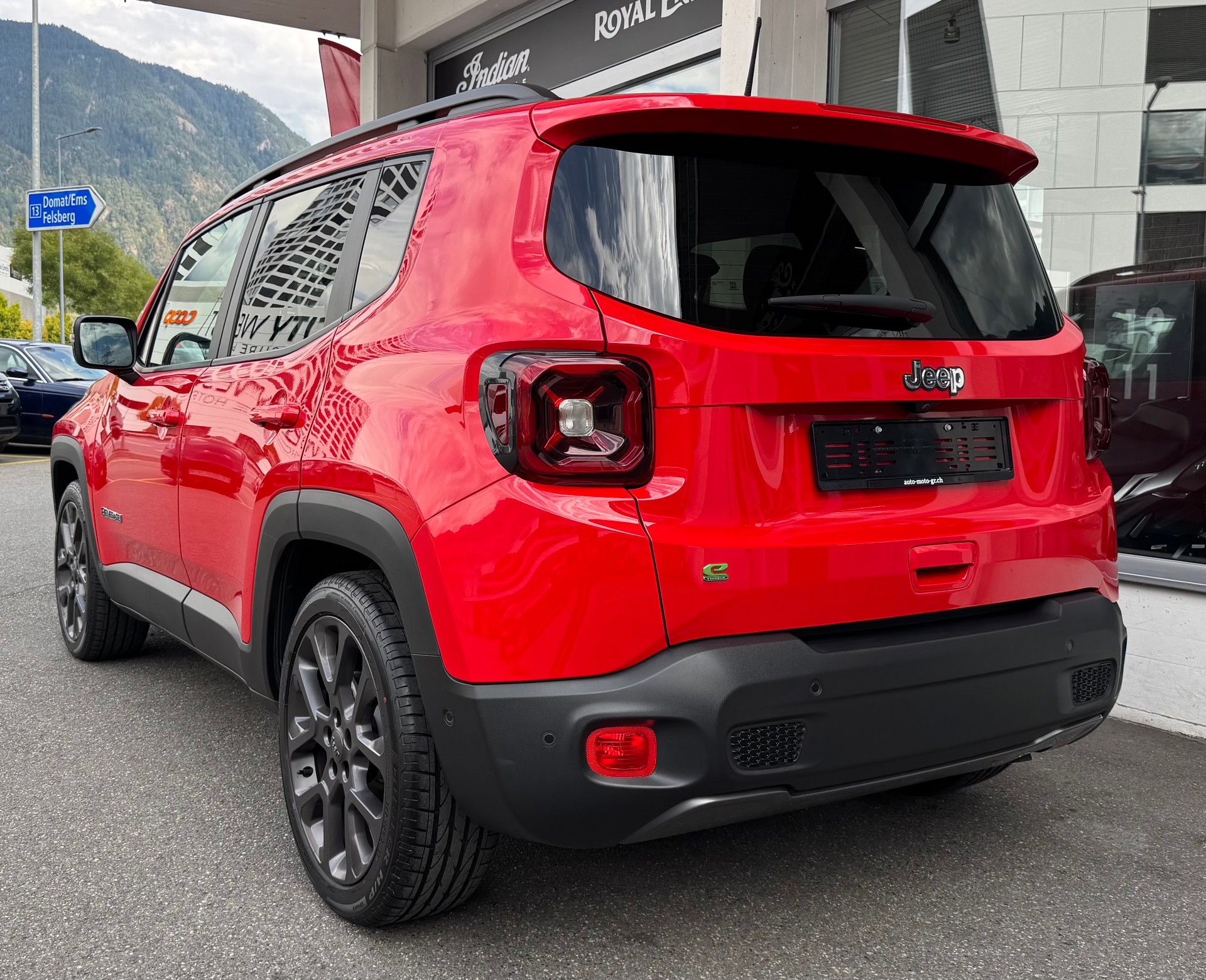 JEEP Renegade 1.5 MHEV Swiss Limited Plus-image-3