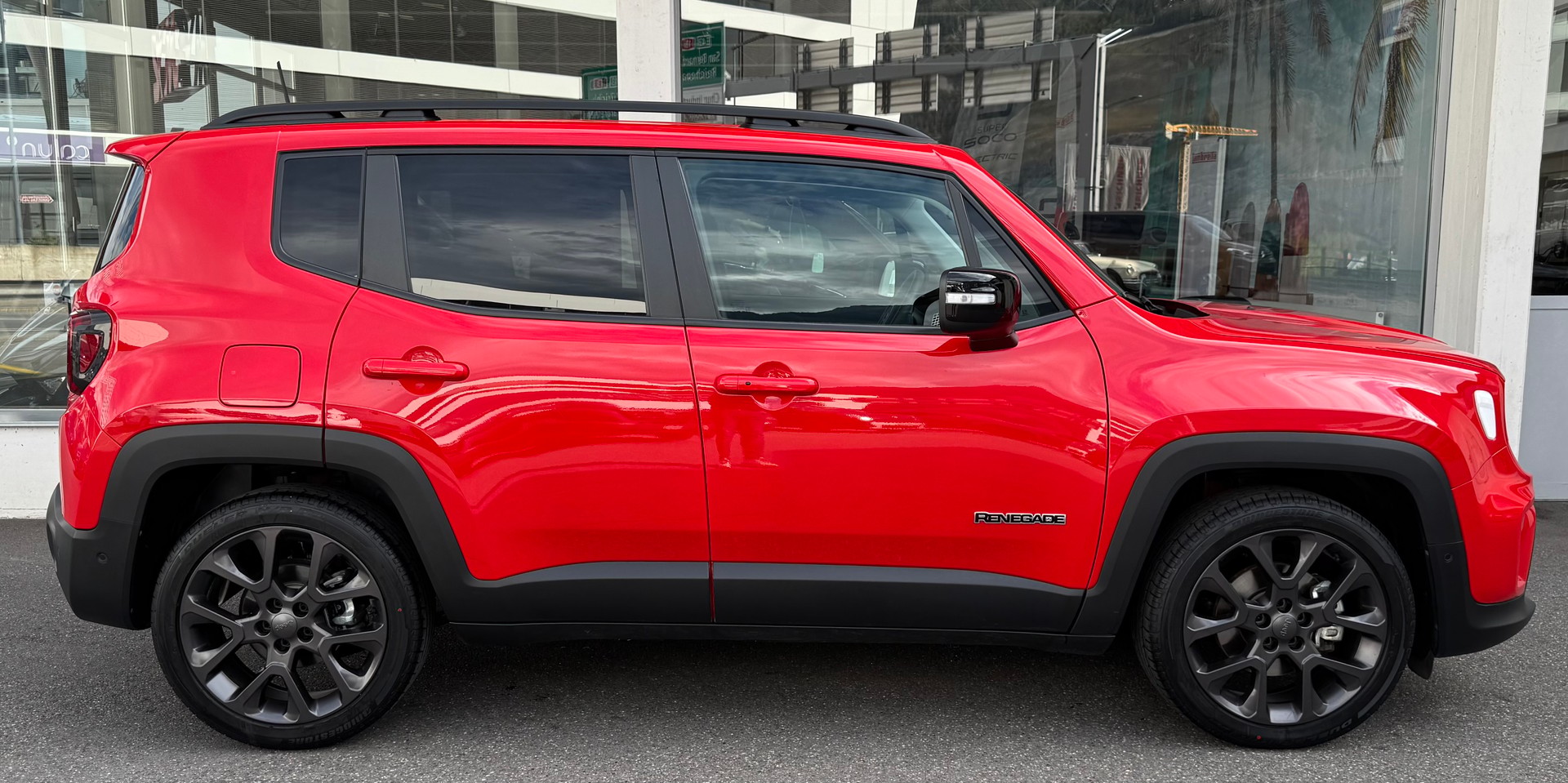 JEEP Renegade 1.5 MHEV Swiss Limited Plus-image-1