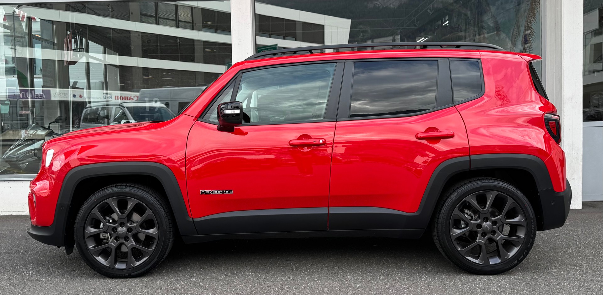 JEEP Renegade 1.5 MHEV Swiss Limited Plus-image-2