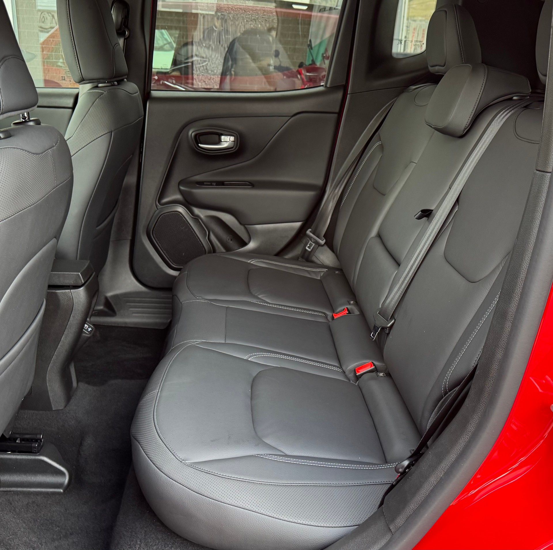 JEEP Renegade 1.5 MHEV Swiss Limited Plus-image-9
