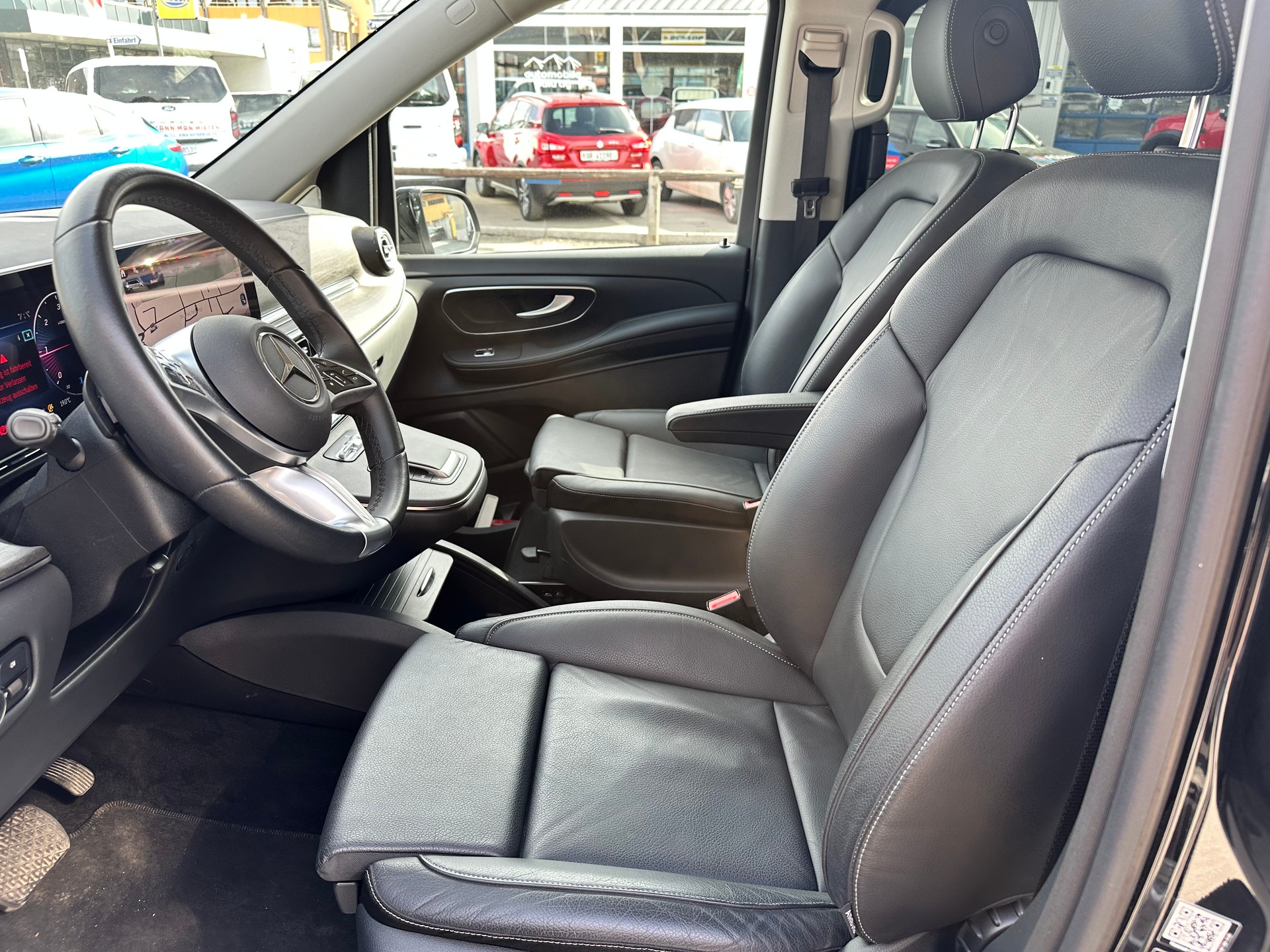 MERCEDES-BENZ V 250 d Avantgarde lang 4Matic-image-10