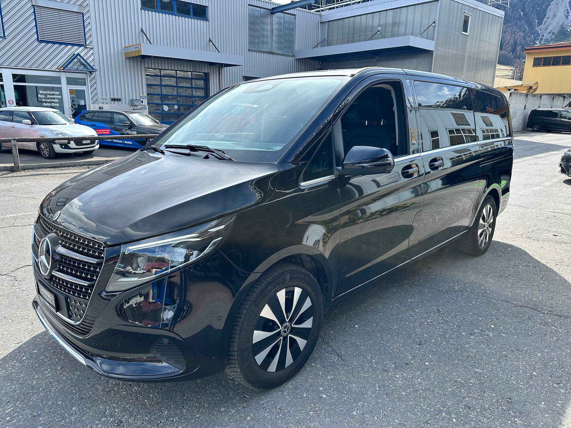 MERCEDES-BENZ V 250 d Avantgarde lang 4Matic-image-4