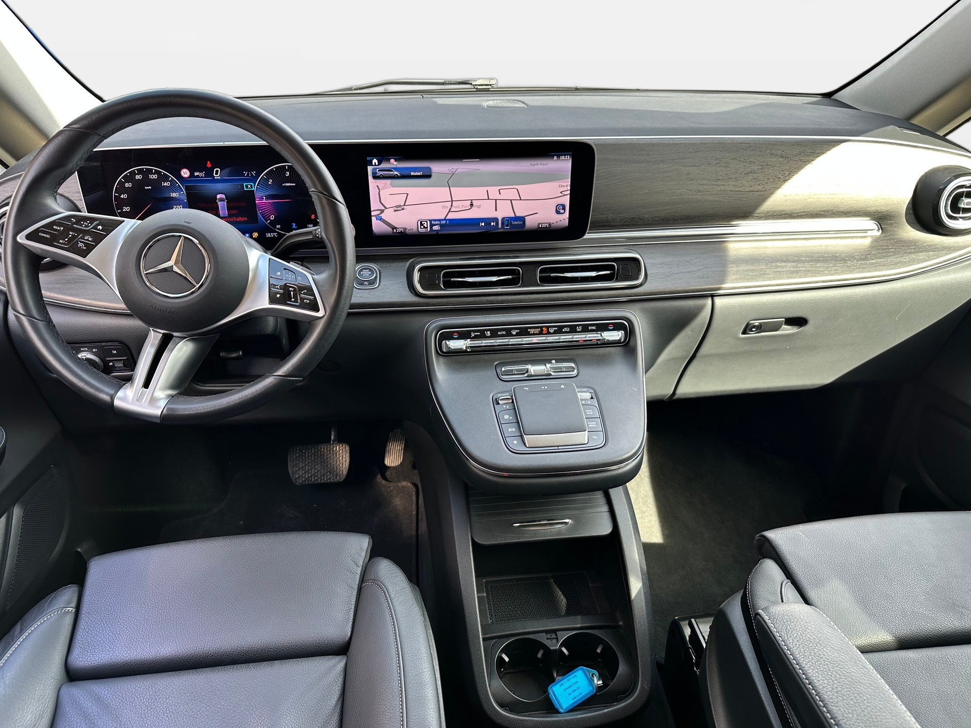 MERCEDES-BENZ V 250 d Avantgarde lang 4Matic-image-8