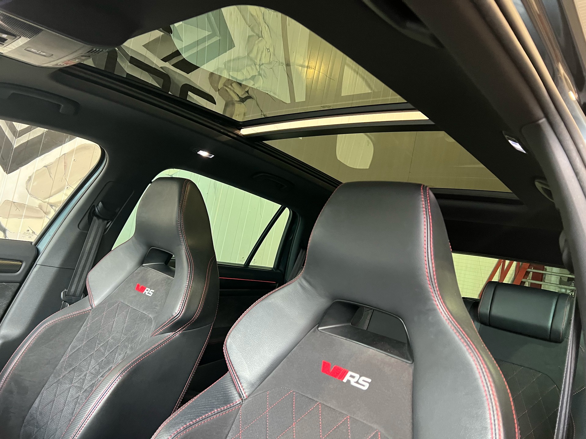 SKODA Kodiaq 2.0 Bi-TDI SCR RS 4x4 DSG-image-13