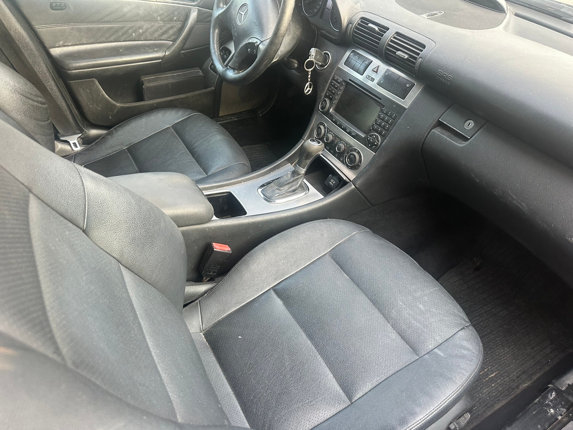 MERCEDES-BENZ C 280 Avantgarde Sport Edition 4Matic Automatic-image-2