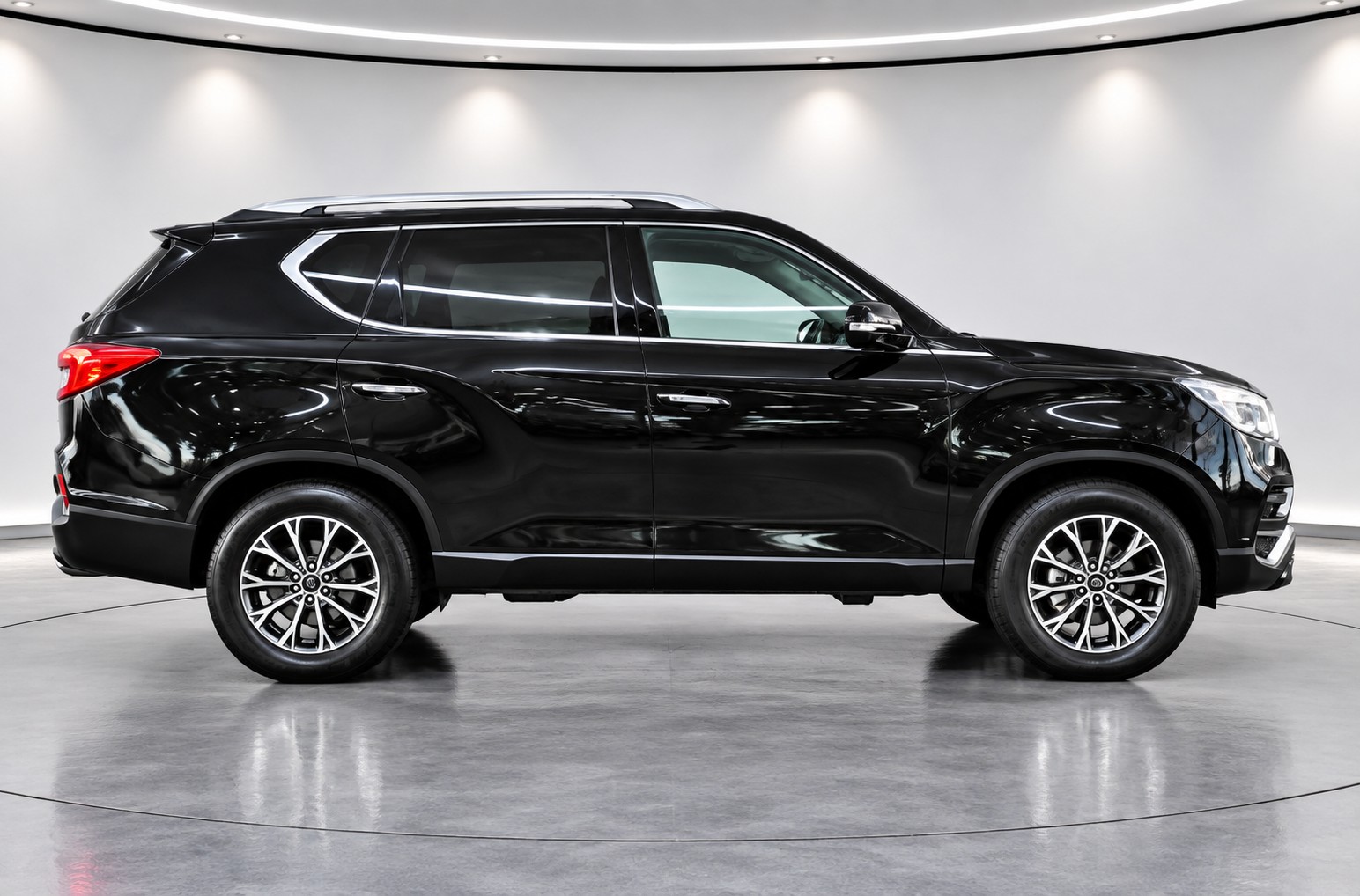 KGM-SsangYong Rexton RX220 e-XDi Sapphire 4WD-image-4