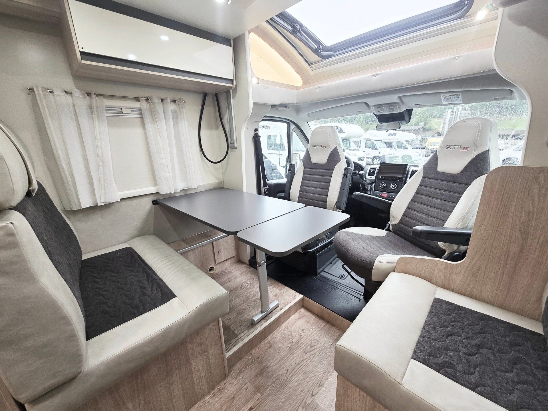 GIOTTILINE SIENA 385 PRIVILEGE 2,2 HDI DIESEL PEUGEOT-image-9