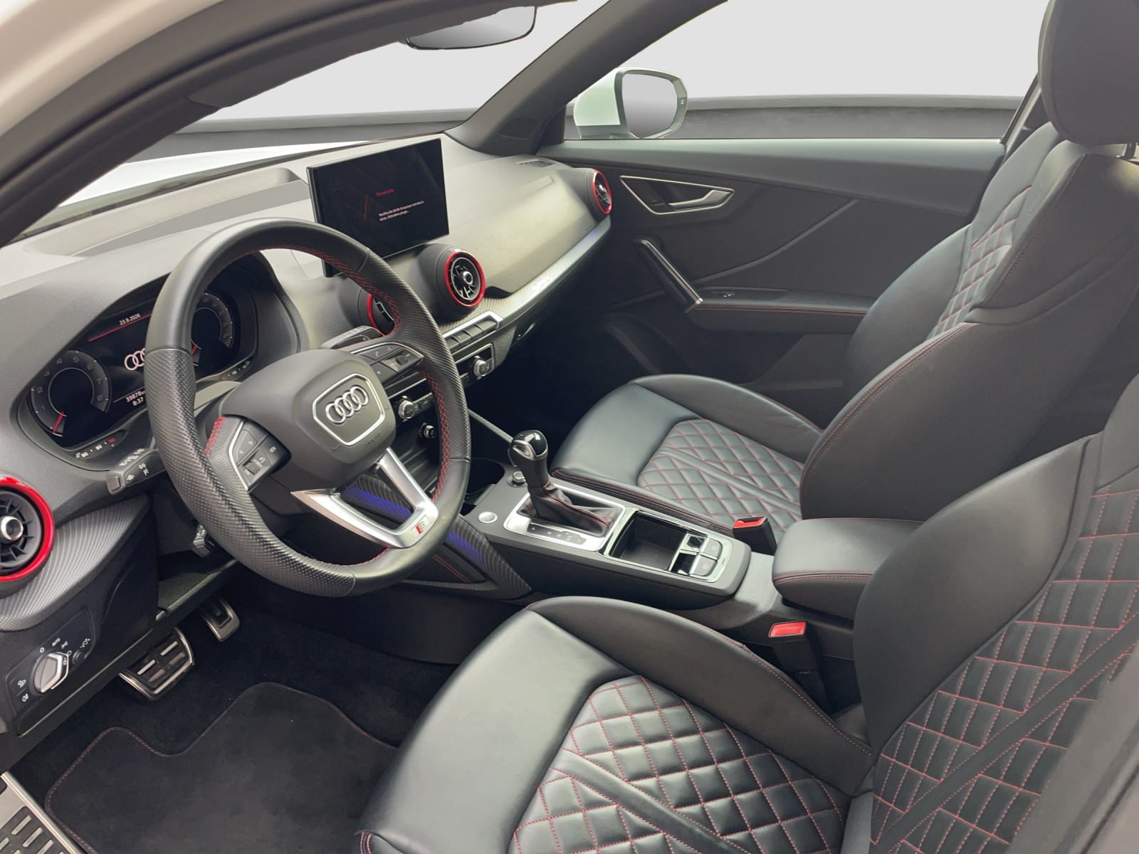 AUDI Q2 40 TFSI S line Attraction quattro S-tronic-image-7