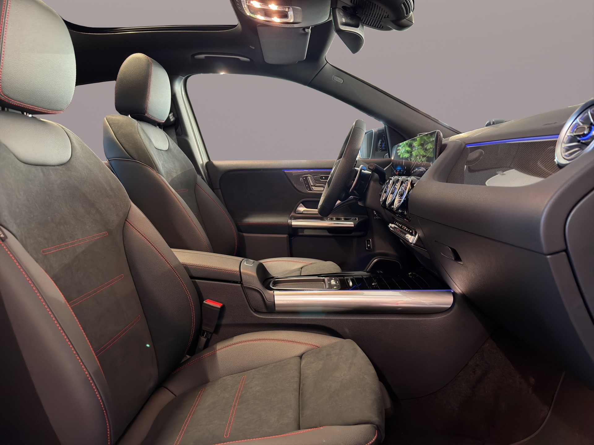 MERCEDES-BENZ GLA AMG 35 4Matic 8G-DCT-image-10