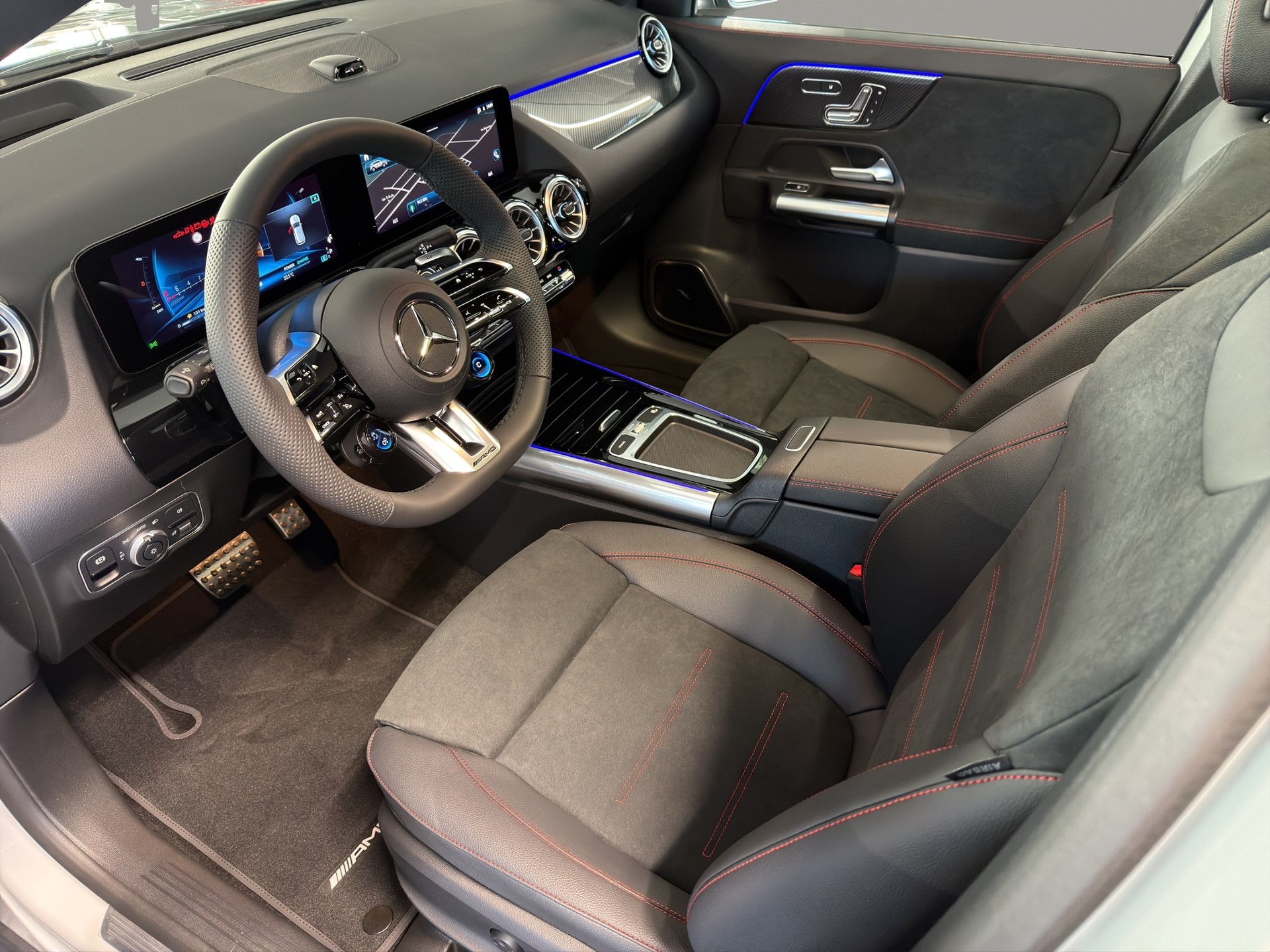 MERCEDES-BENZ GLA AMG 35 4Matic 8G-DCT-image-8