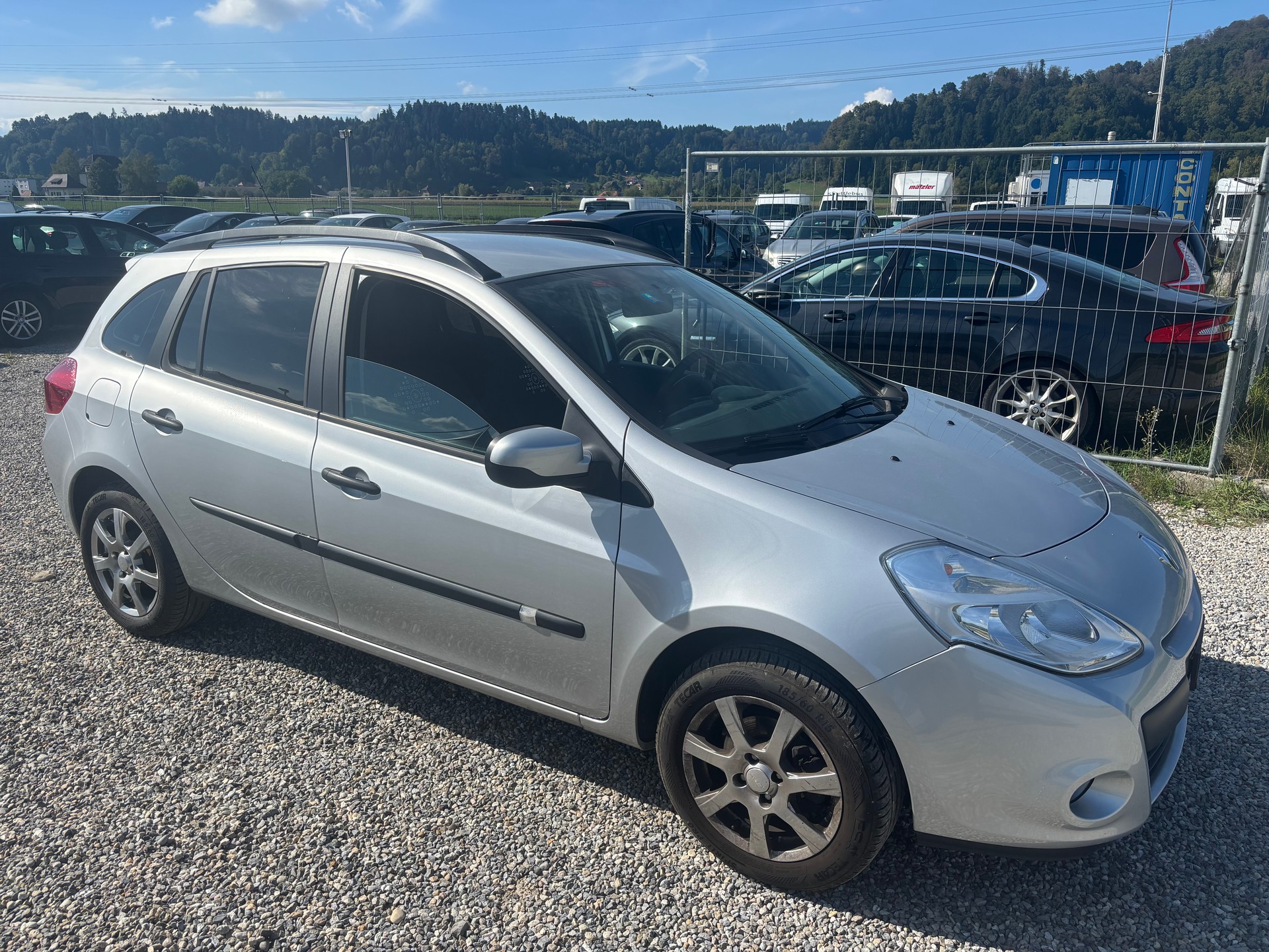 RENAULT Clio Grandtour 1.2 16V Turbo Night&Day-image-2