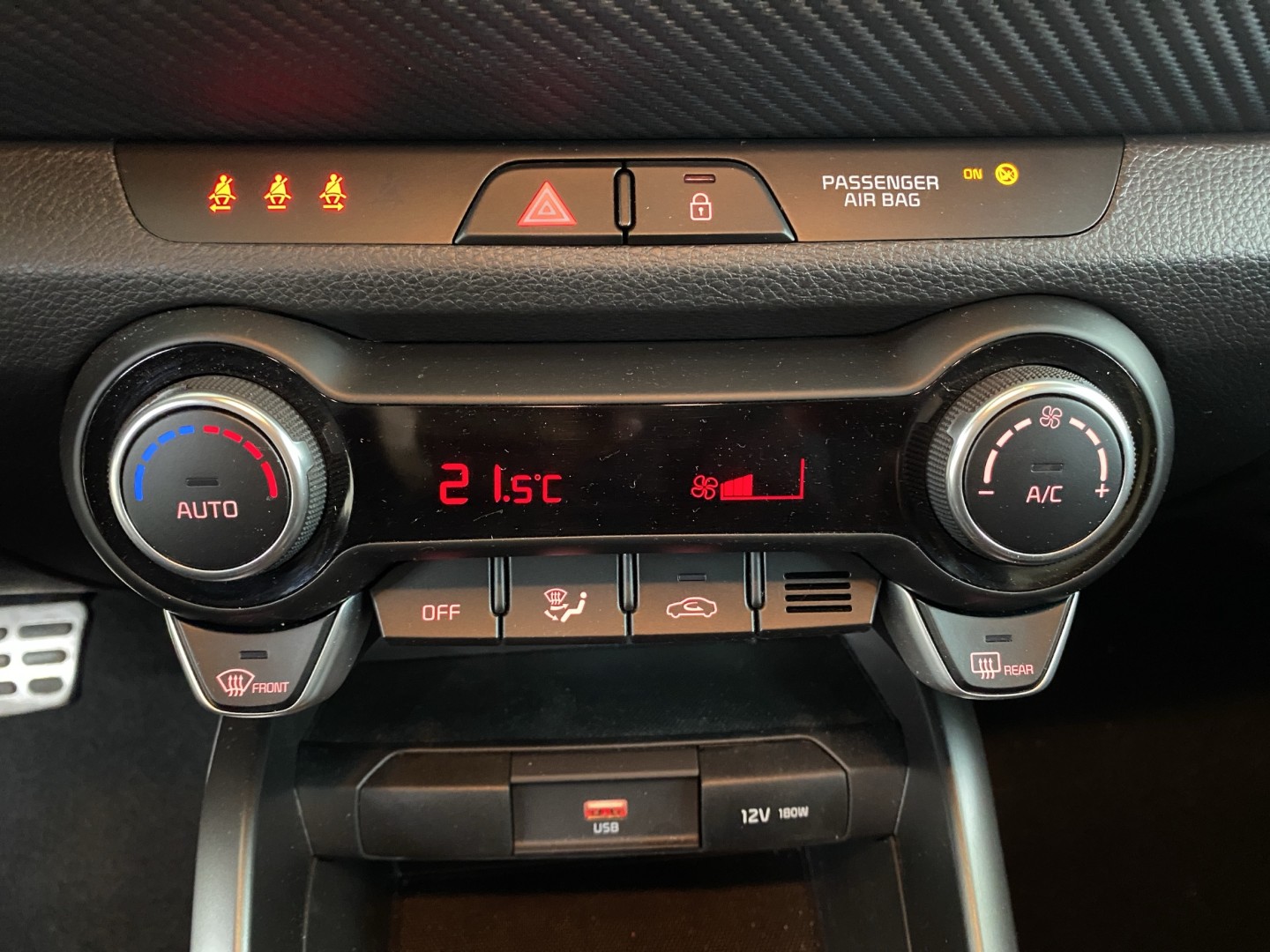 KIA Stonic 1.0 T-GDI MHEV GT-Line DCT-image-12
