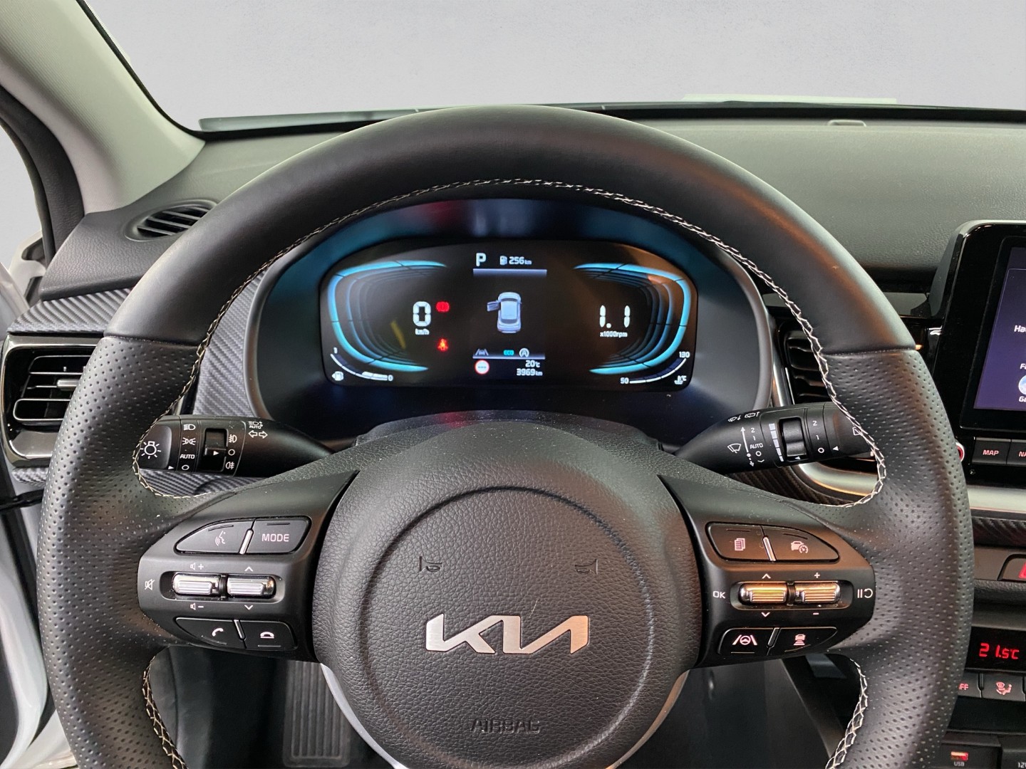 KIA Stonic 1.0 T-GDI MHEV GT-Line DCT-image-7