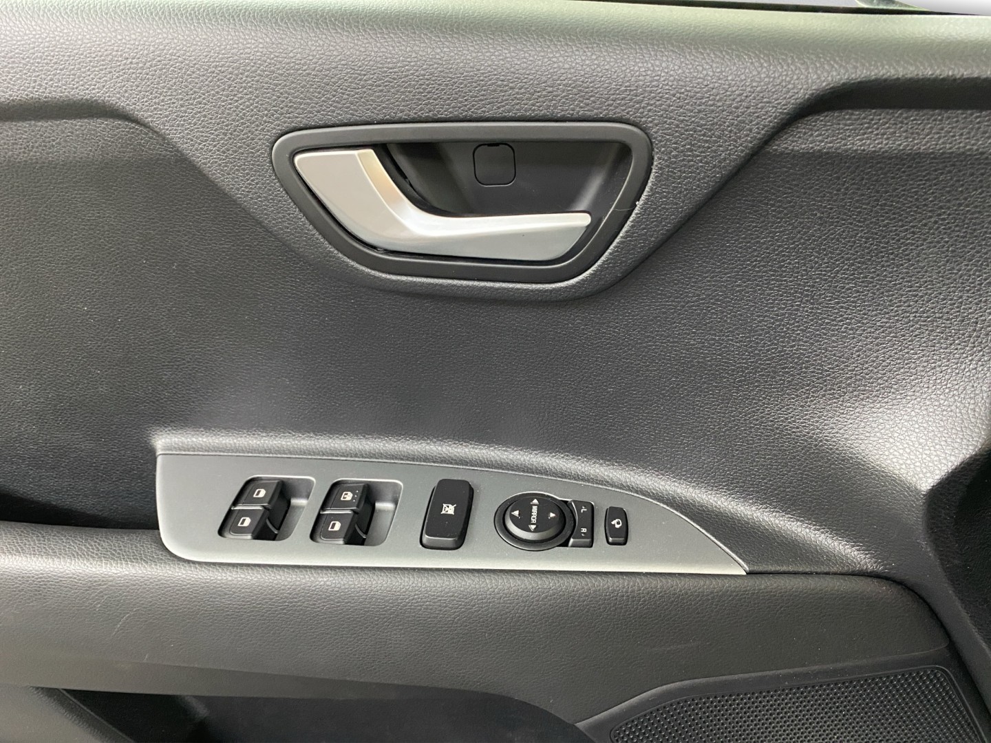 KIA Stonic 1.0 T-GDI MHEV GT-Line DCT-image-15
