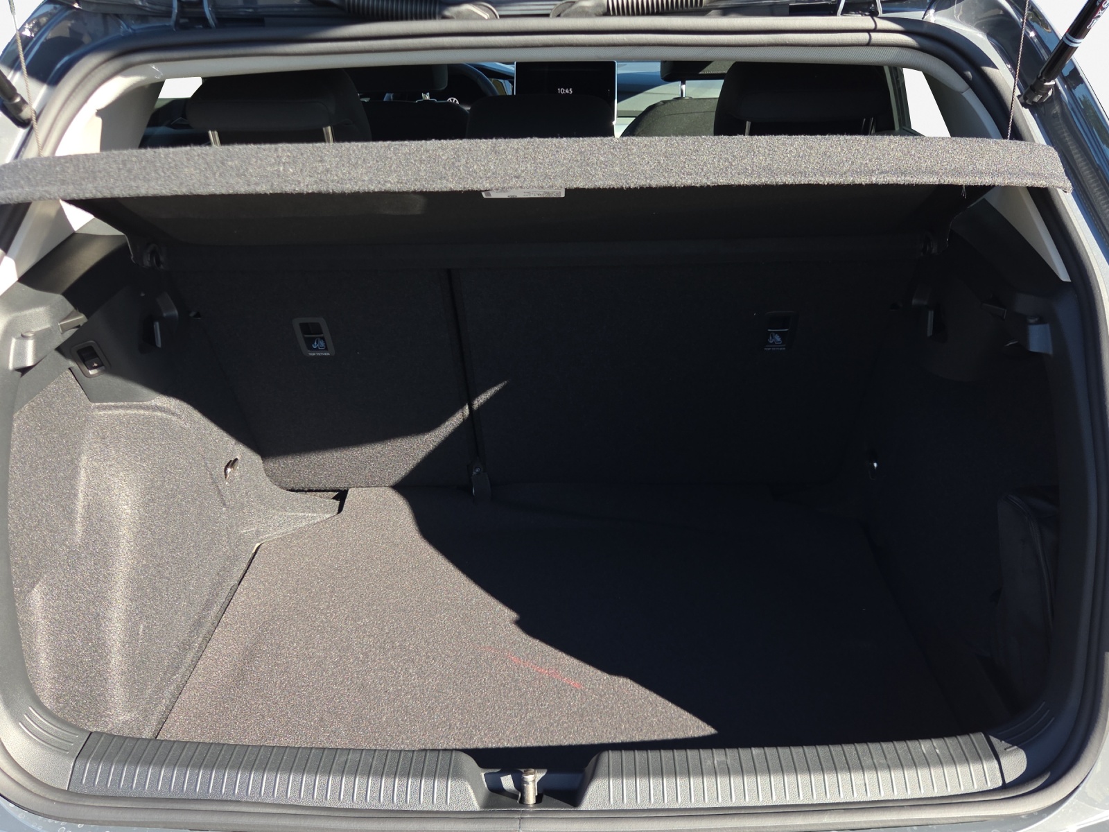 VW Golf 1.5 e TSI mHEV Value DSG-image-12