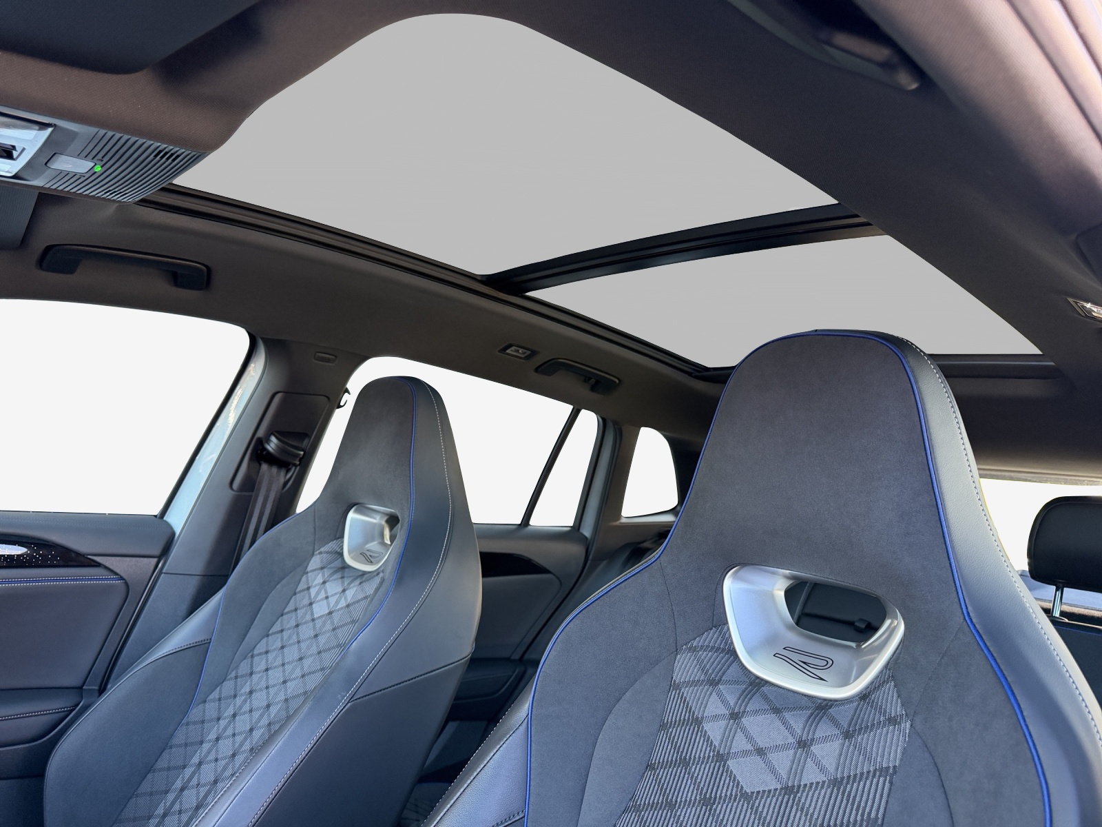 VW Tiguan 2.0 TSI DSG R-Line 4Motion-image-14