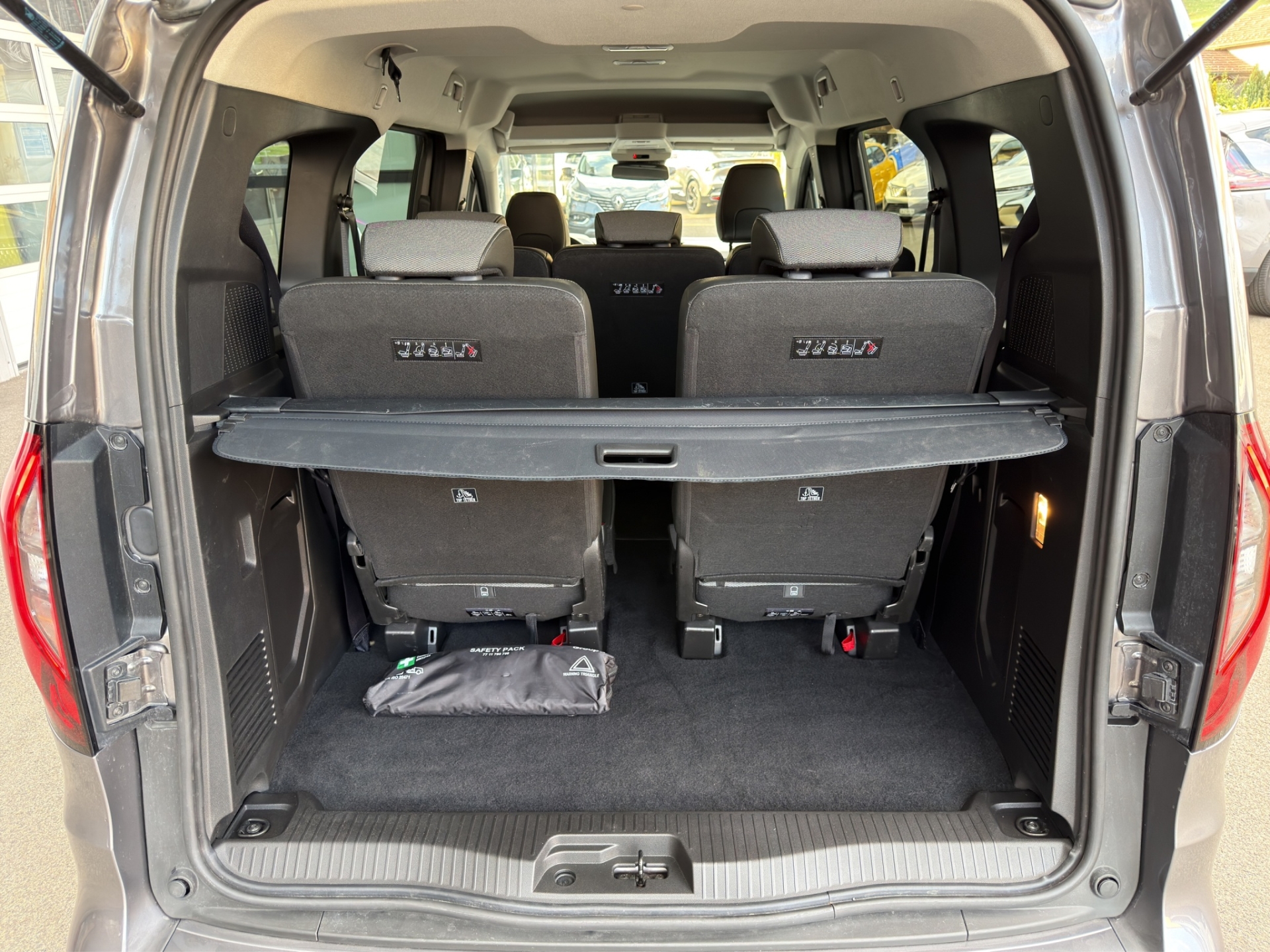 RENAULT Grand Kangoo Kombi-image-14
