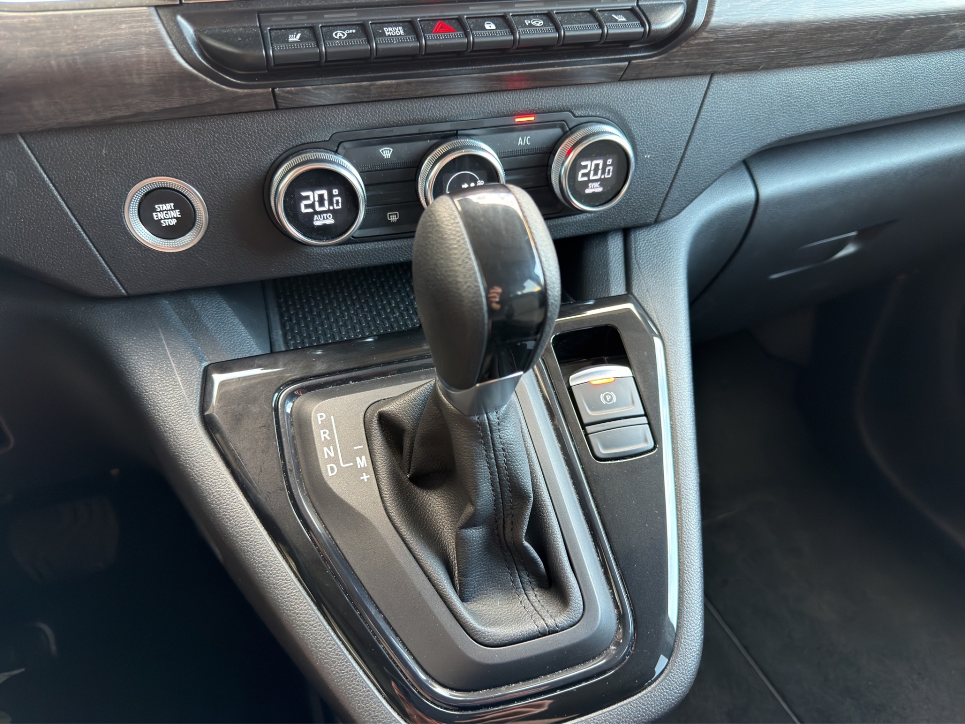 RENAULT Grand Kangoo Kombi-image-10