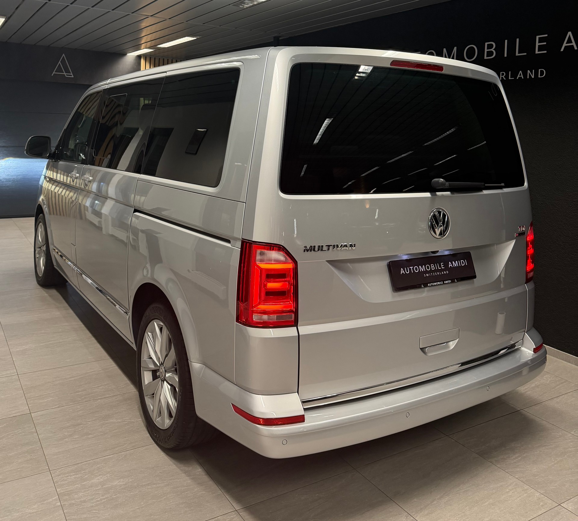 VW T6 Multivan 2.0 Bi-TDI Highline 4Motion DSG, zusätzlich 10 Jahre / 100‘000km GRATIS-SERVICE!-image-2