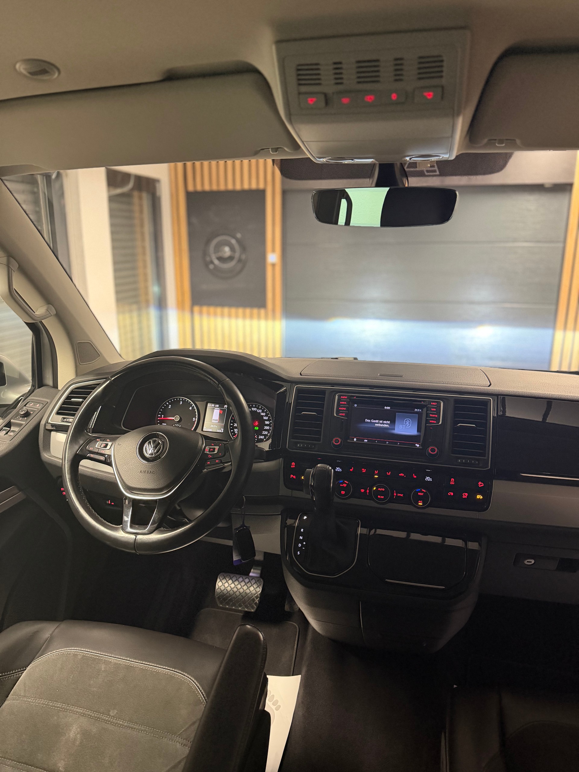 VW T6 Multivan 2.0 Bi-TDI Highline 4Motion DSG, zusätzlich 10 Jahre / 100‘000km GRATIS-SERVICE!-image-14