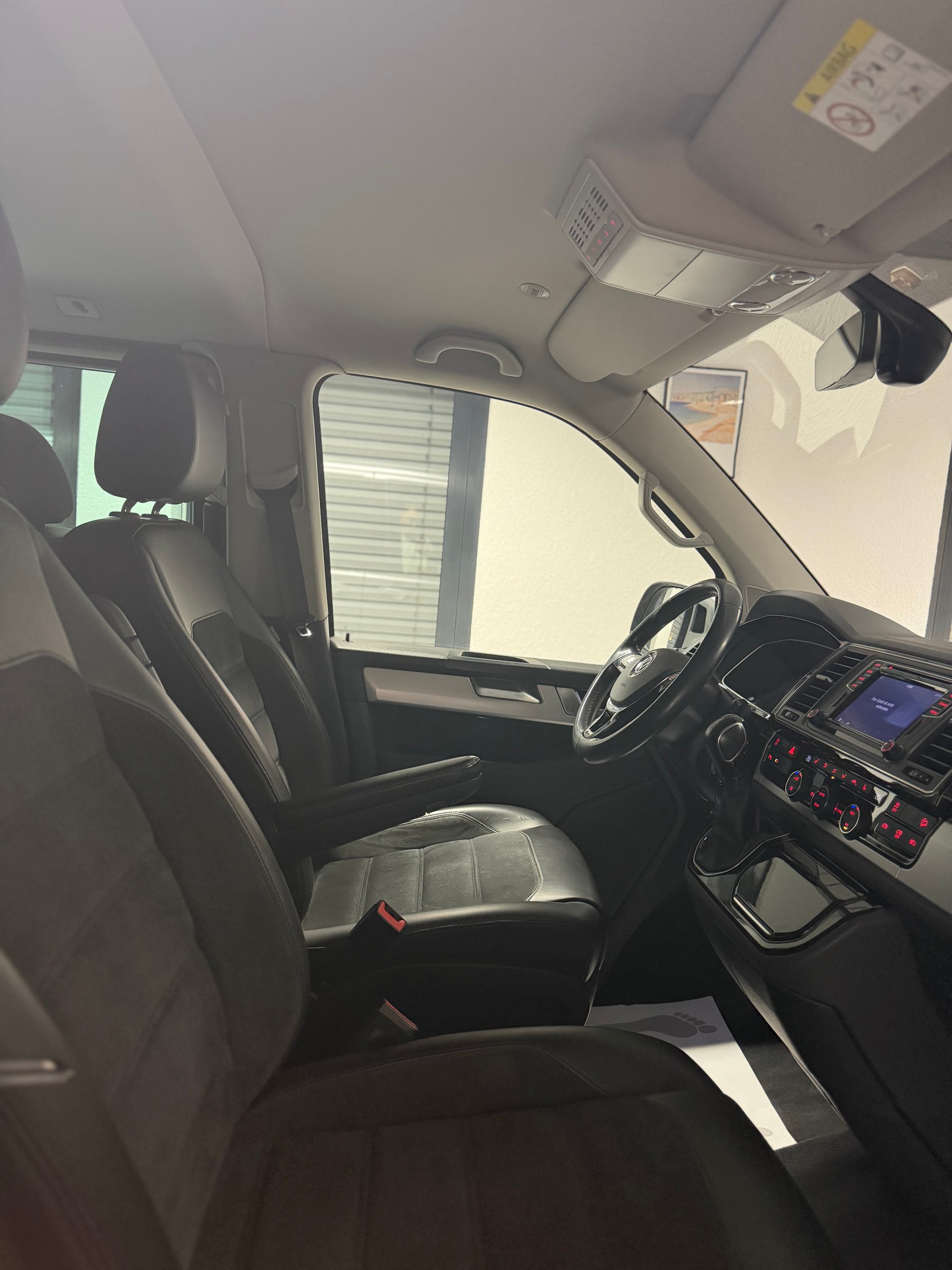 VW T6 Multivan 2.0 Bi-TDI Highline 4Motion DSG, zusätzlich 10 Jahre / 100‘000km GRATIS-SERVICE!-image-12