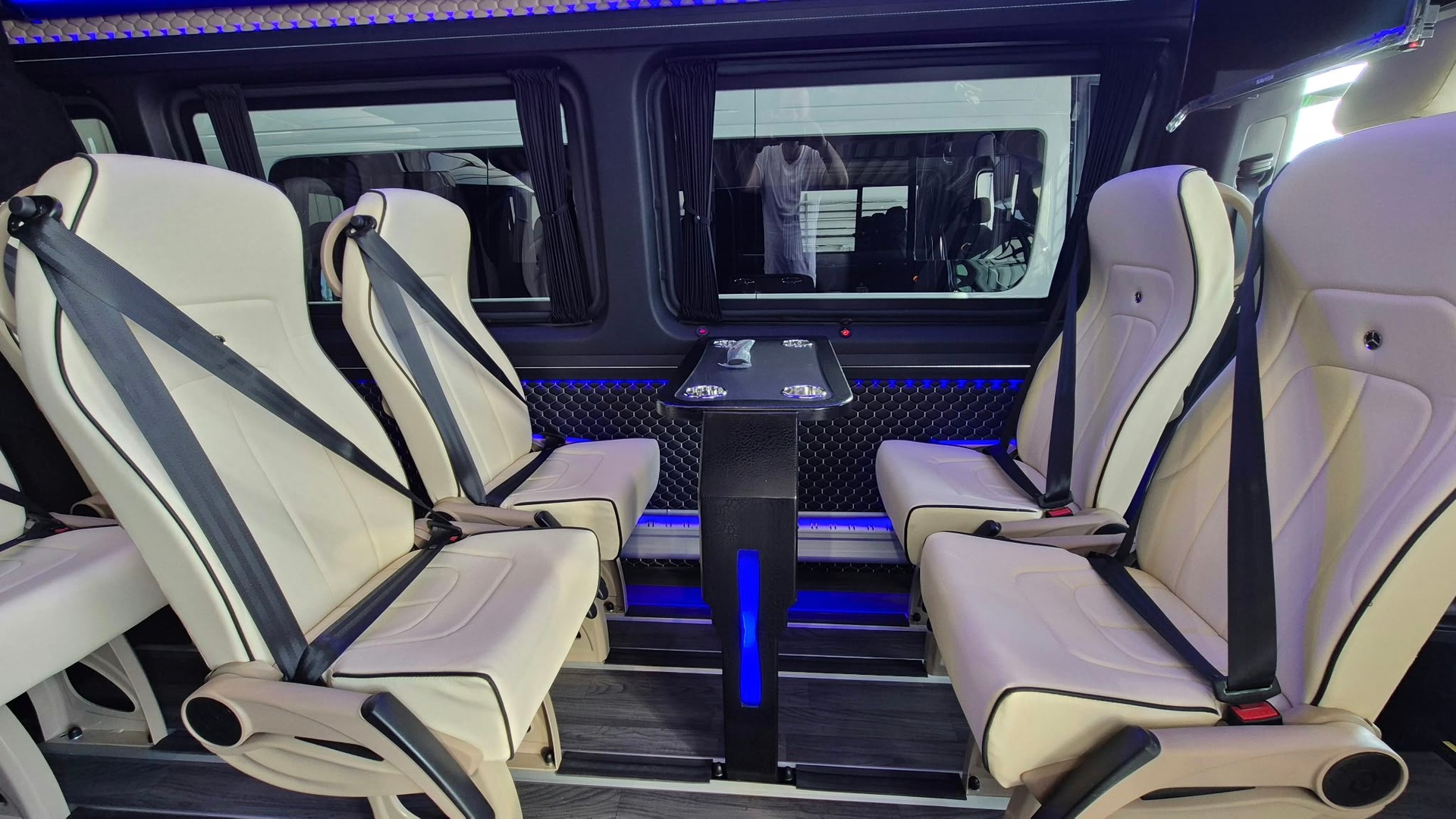 MERCEDES-BENZ 319 9 PL Luxe-image-2