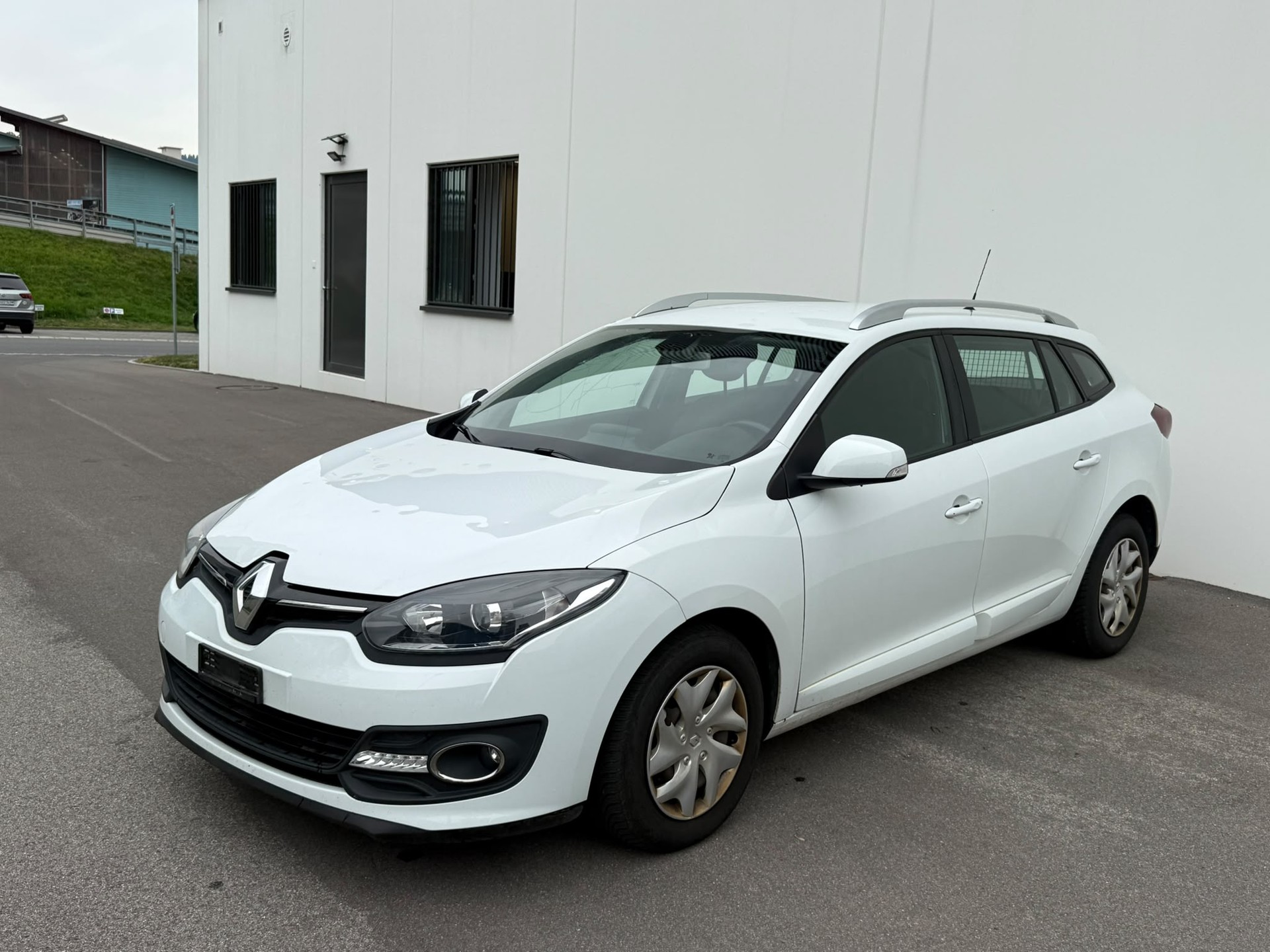 RENAULT Mégane Grandtour 1.5 dCi Bose EDC-image-10