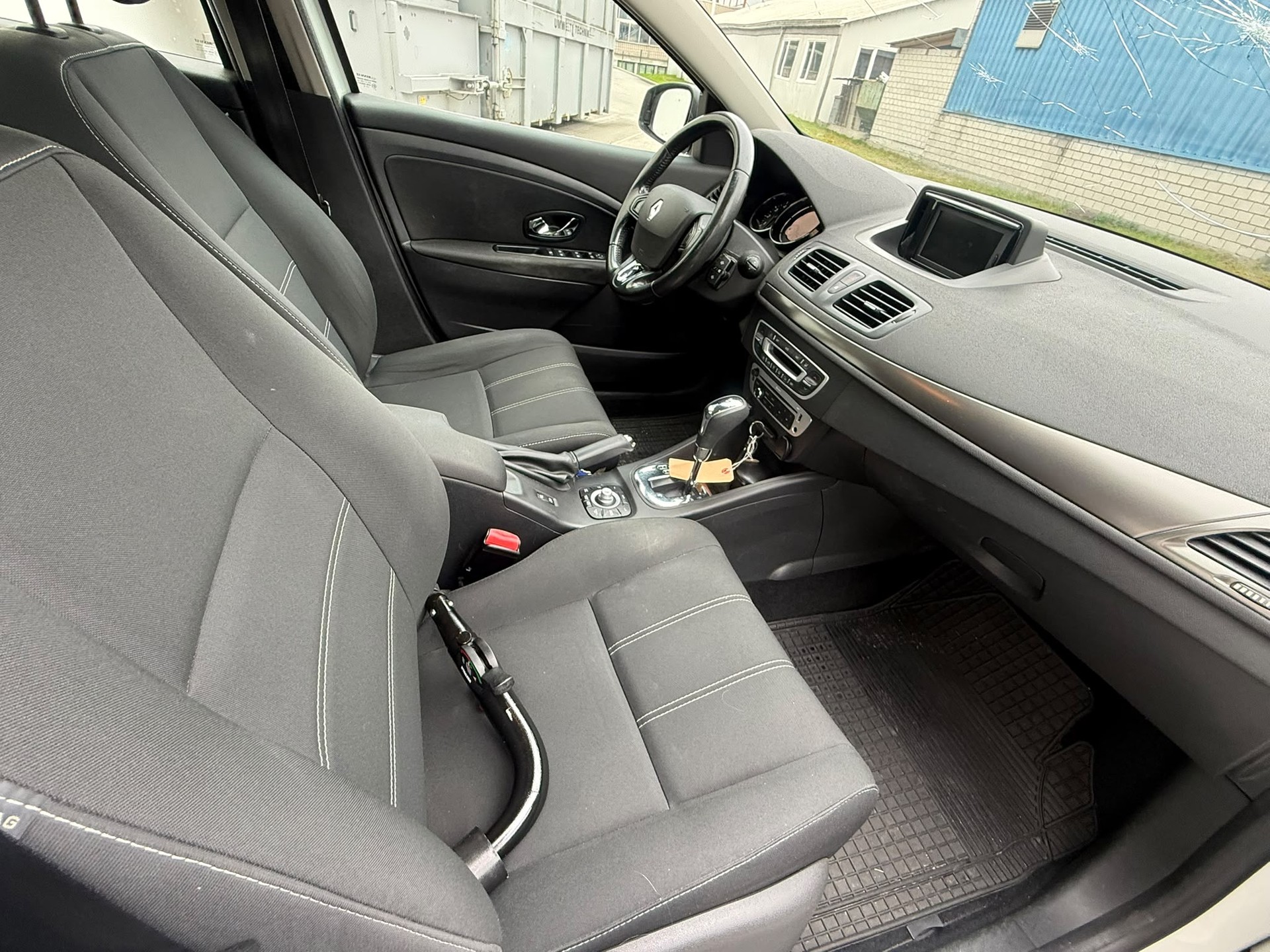 RENAULT Mégane Grandtour 1.5 dCi Bose EDC-image-7