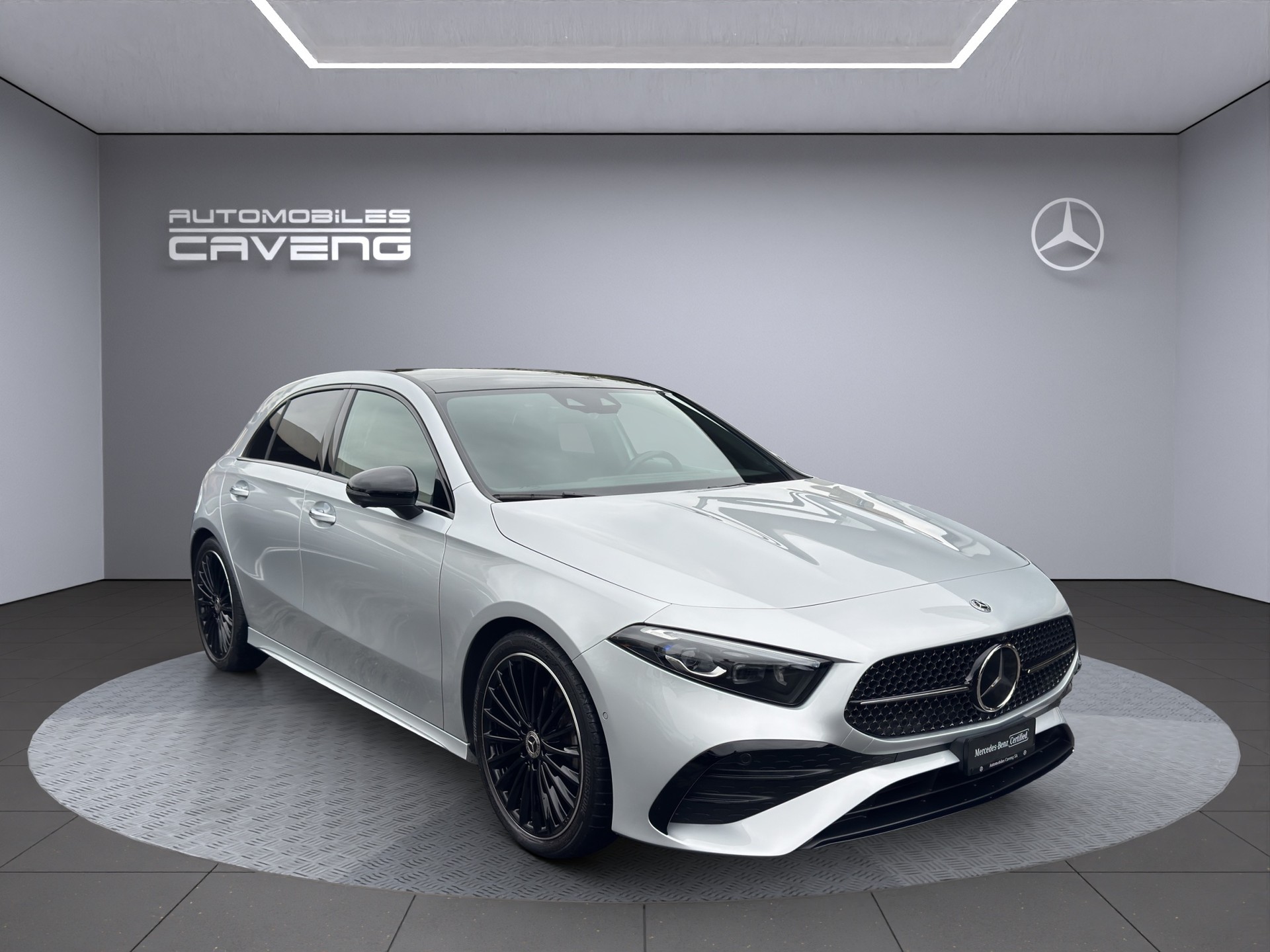 MERCEDES-BENZ A 200 AMG Line 7G-DCT-image-6