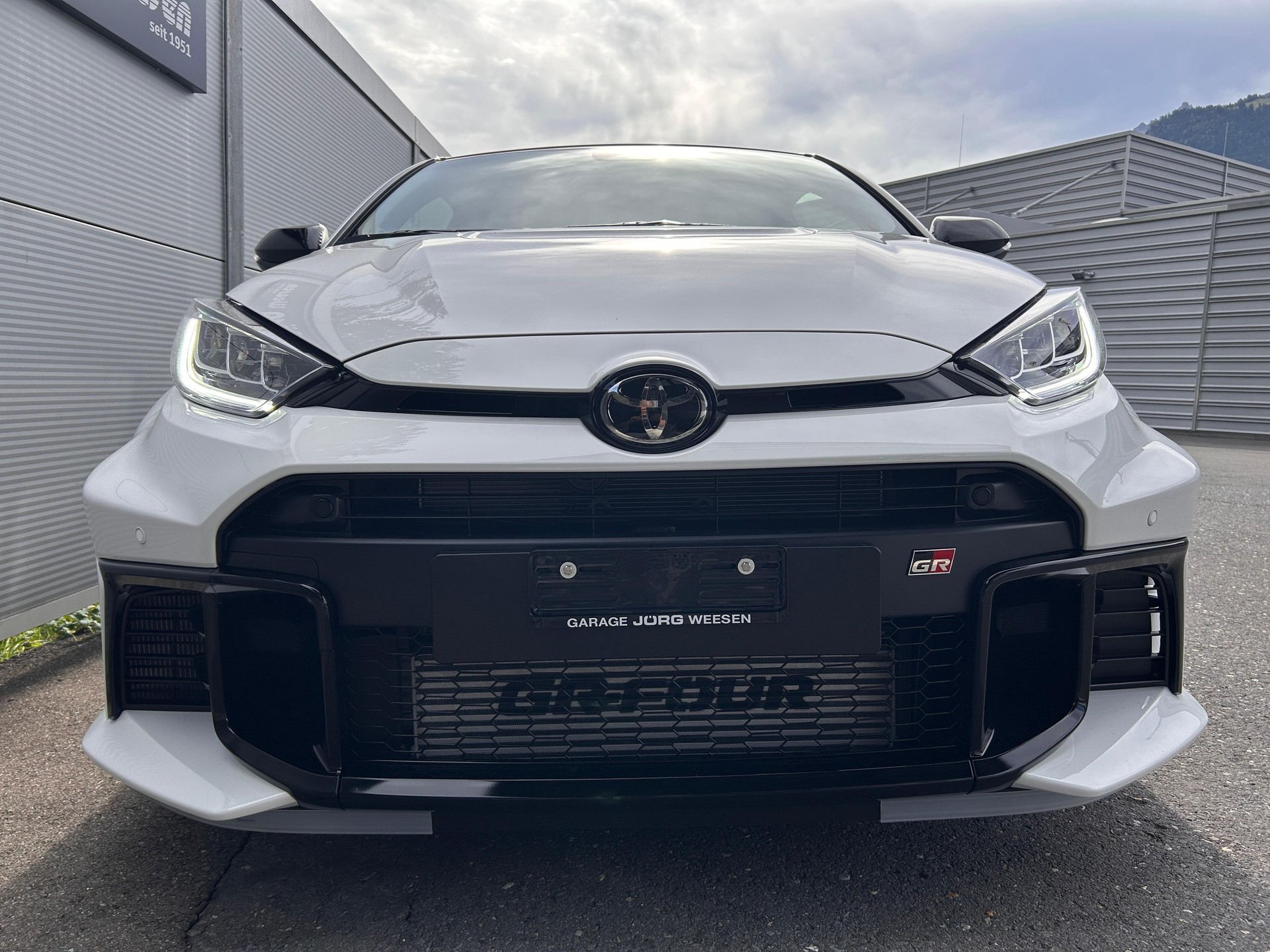 TOYOTA GR Yaris 1.6 Turbo Sport 4x4-image-1