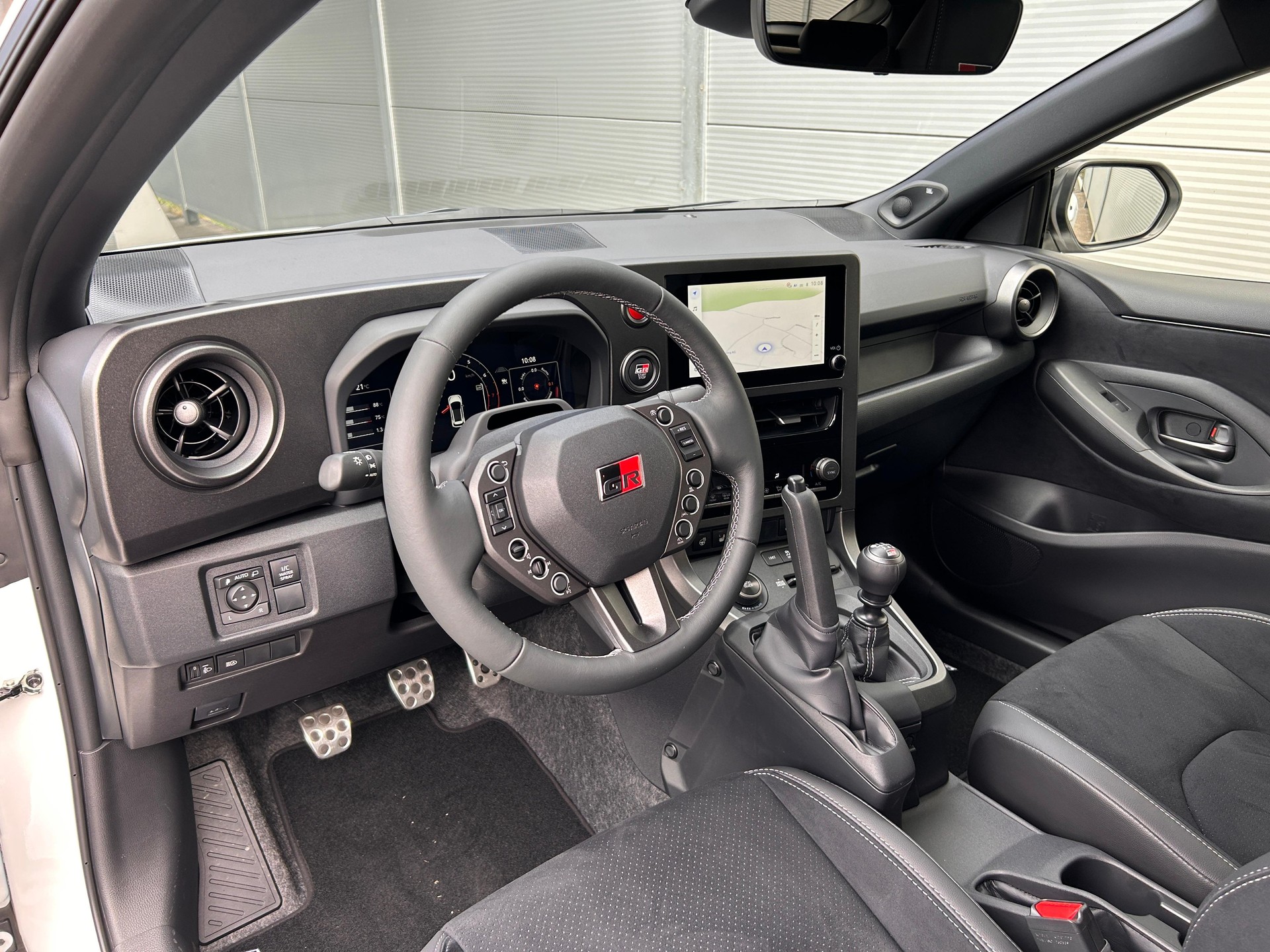 TOYOTA GR Yaris 1.6 Turbo Sport 4x4-image-12