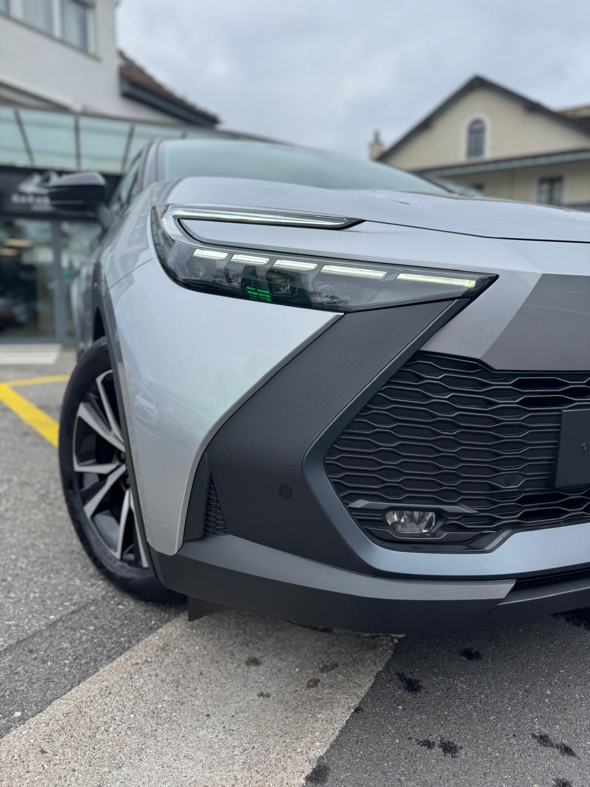 TOYOTA C-HR 1.8 HSD CVT Trend-image-4