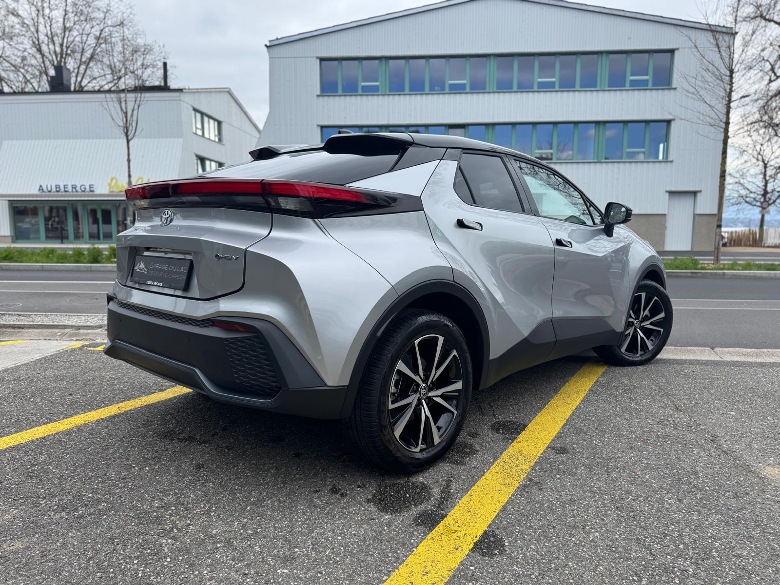 TOYOTA C-HR 1.8 HSD CVT Trend-showroom-element-3