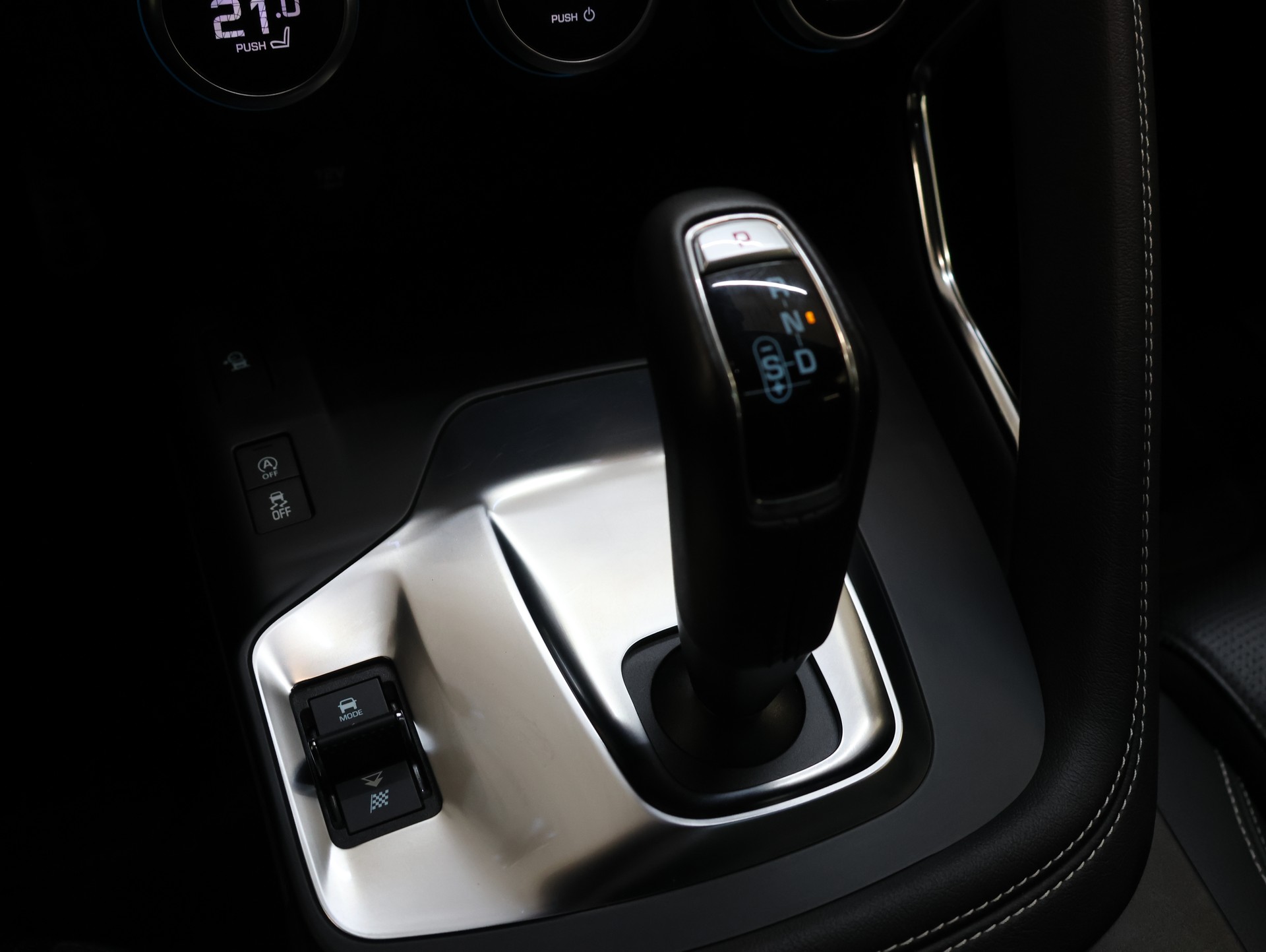 JAGUAR E-Pace 2.0d D180 R-Dynamic SE AWD Automatik-image-24