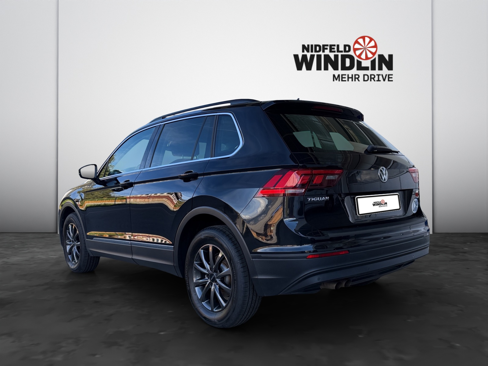 VW Tiguan 2.0 TSI Comfortline DSG 4motion-image-3