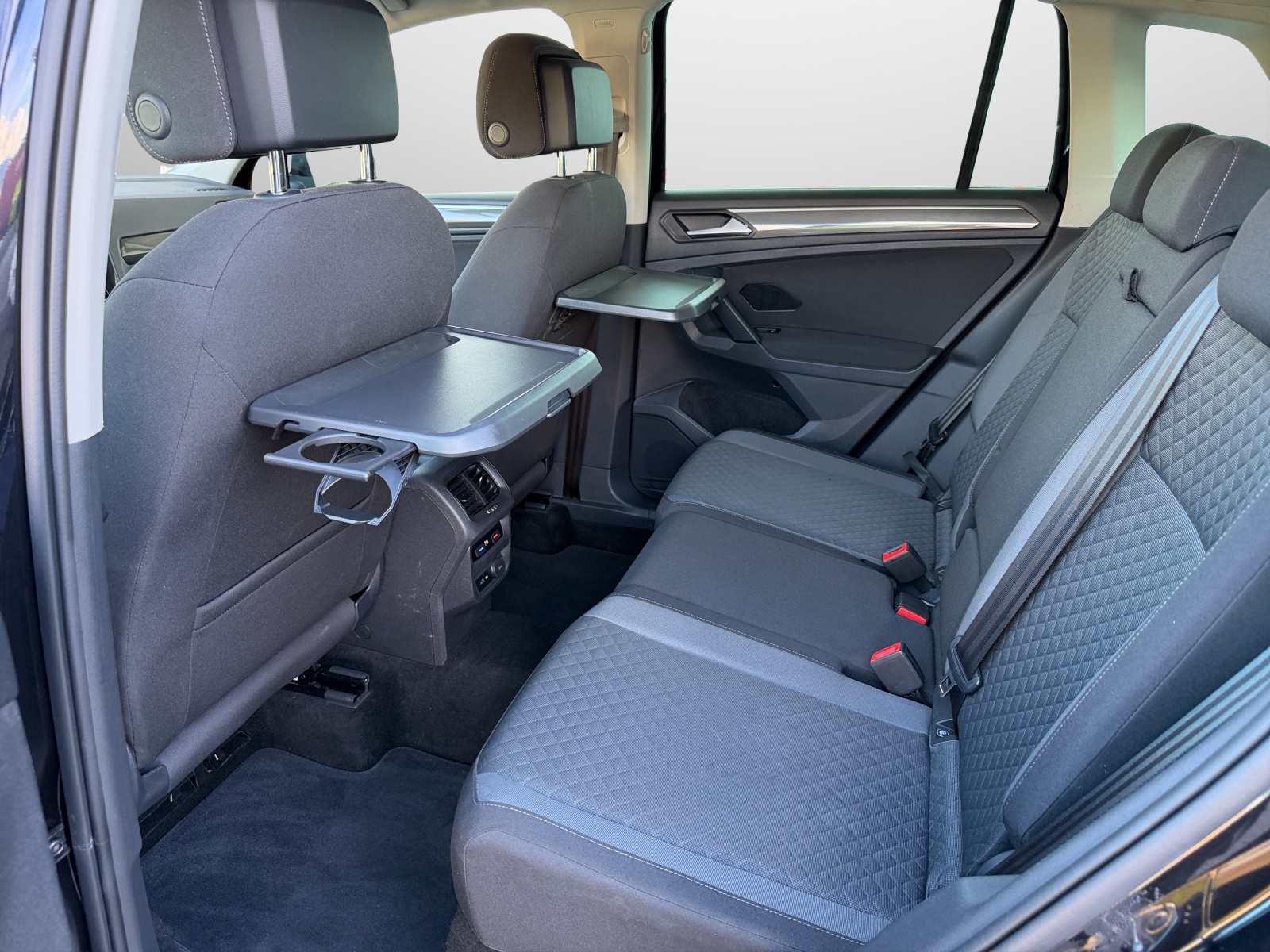 VW Tiguan 2.0 TSI Comfortline DSG 4motion-image-6