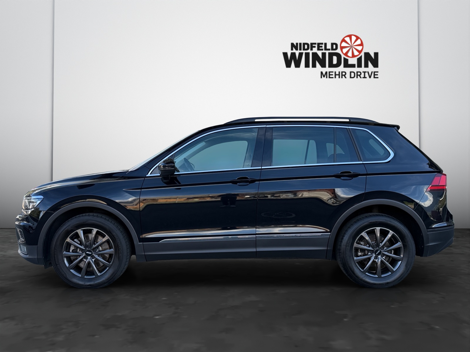 VW Tiguan 2.0 TSI Comfortline DSG 4motion-image-2
