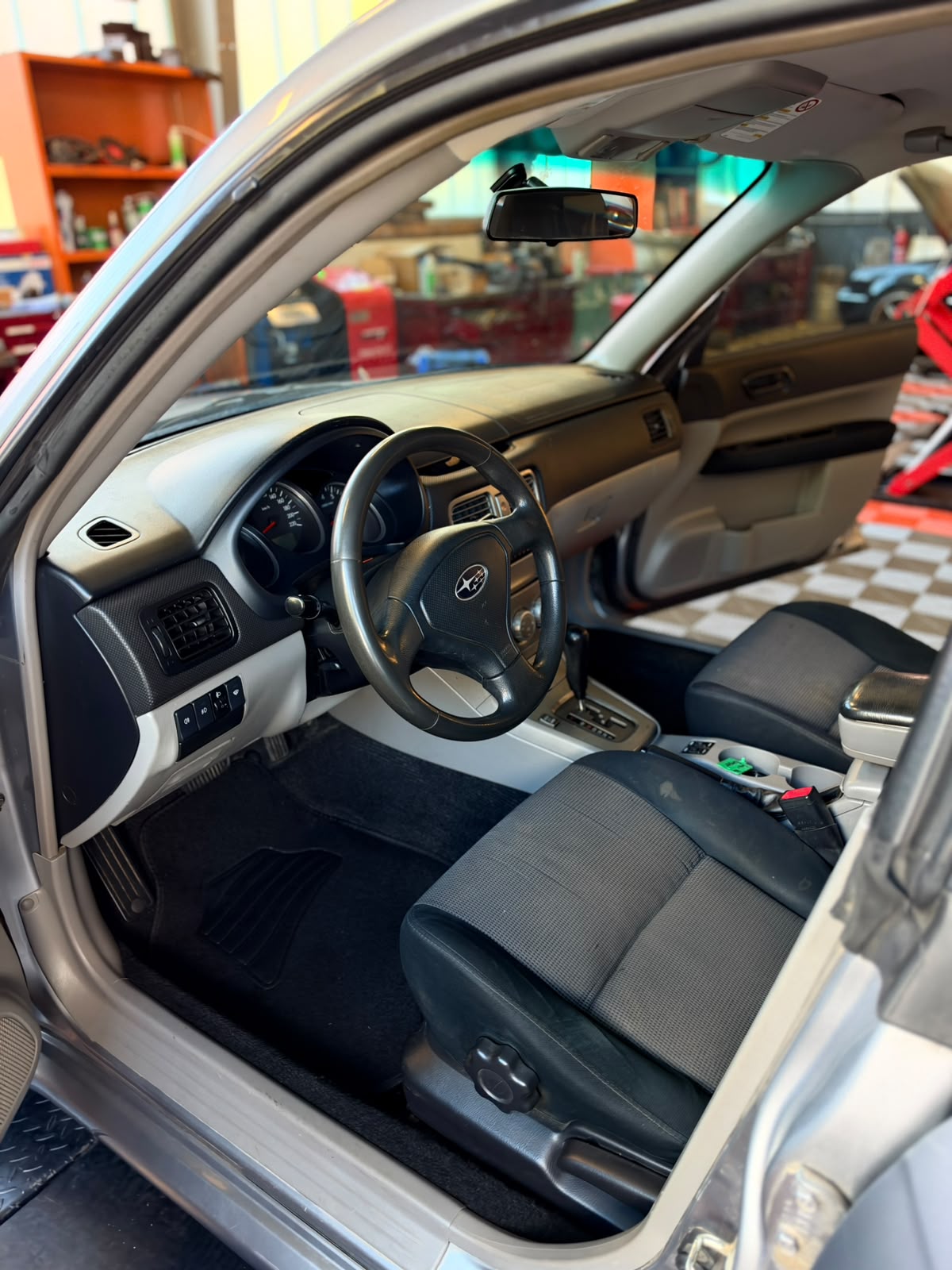 SUBARU Forester 2.0X (Swiss)-image-6